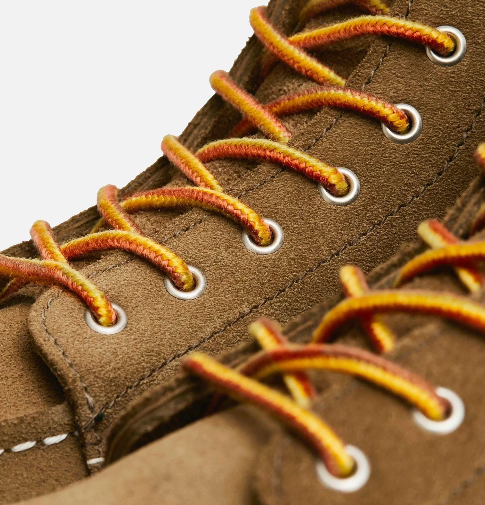 Botas de Trabajo Red Wing para Mujer - Modelo 3377 Punta Mocasín en Oliva, Calzado Resistente con Estilo Duradero