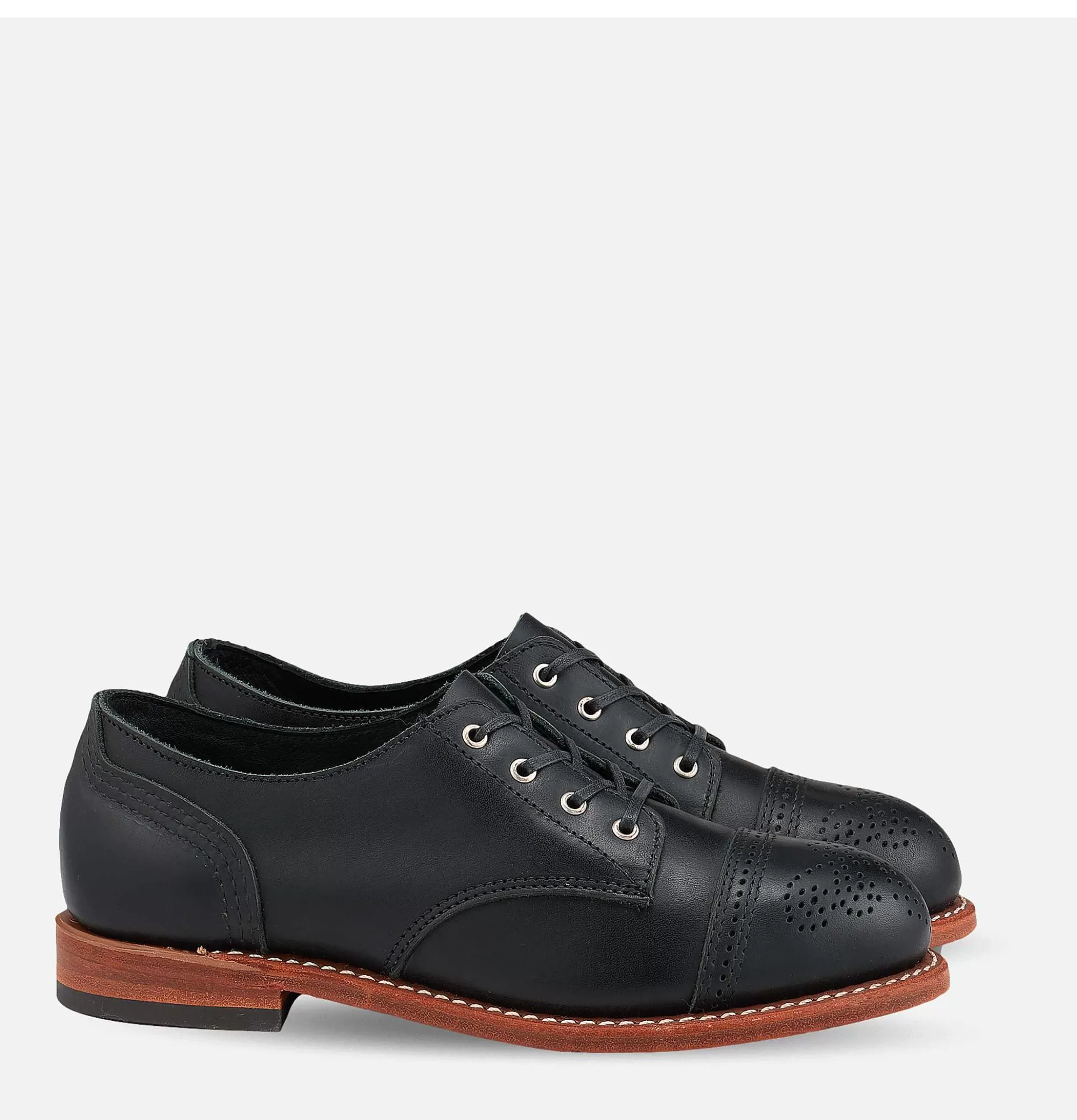 Botas para Mujer RED WING Modelo 3434 en Avellana Negro - Calidad Artesanal y Estilo Atemporal 

Botas Industriales RED WING 3434 Mujer - Color Avellana Oscuro con Soporte Anatómico 

Zapatos RED WING 3434 Edición Femenina - Cuero Encerado Avellana/Negro para Rutina Activa