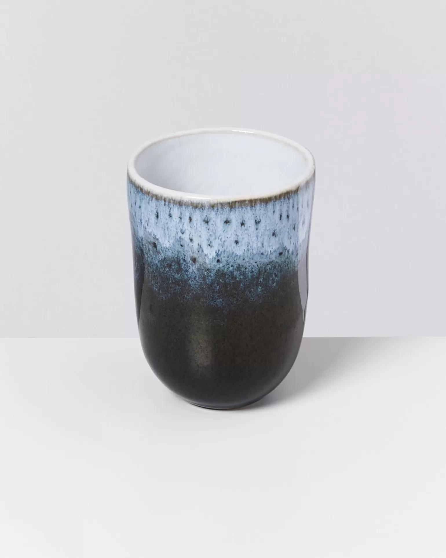 ¡Gran Oferta! Juego Exclusivo de 6 Tazas Grandes Alcachofa Motel a Miio - Color Negro Intenso