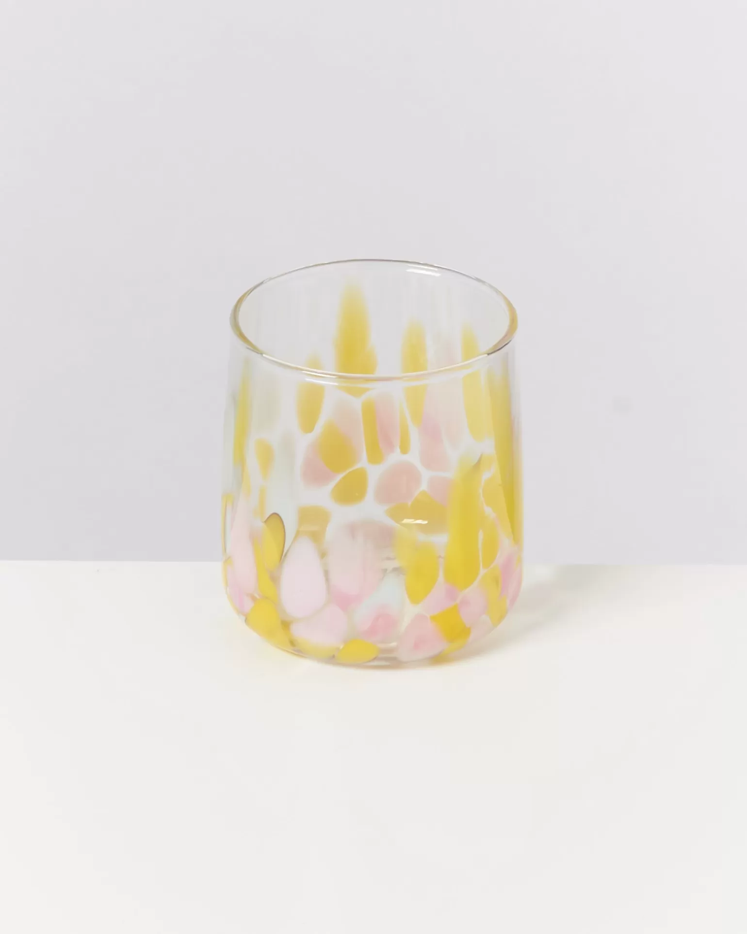 Exclusivo Juego de 4 Vasos Motel à Miio Alegría - Diseño con Gotas Grandes y Pequeñas en Estilo Moderno