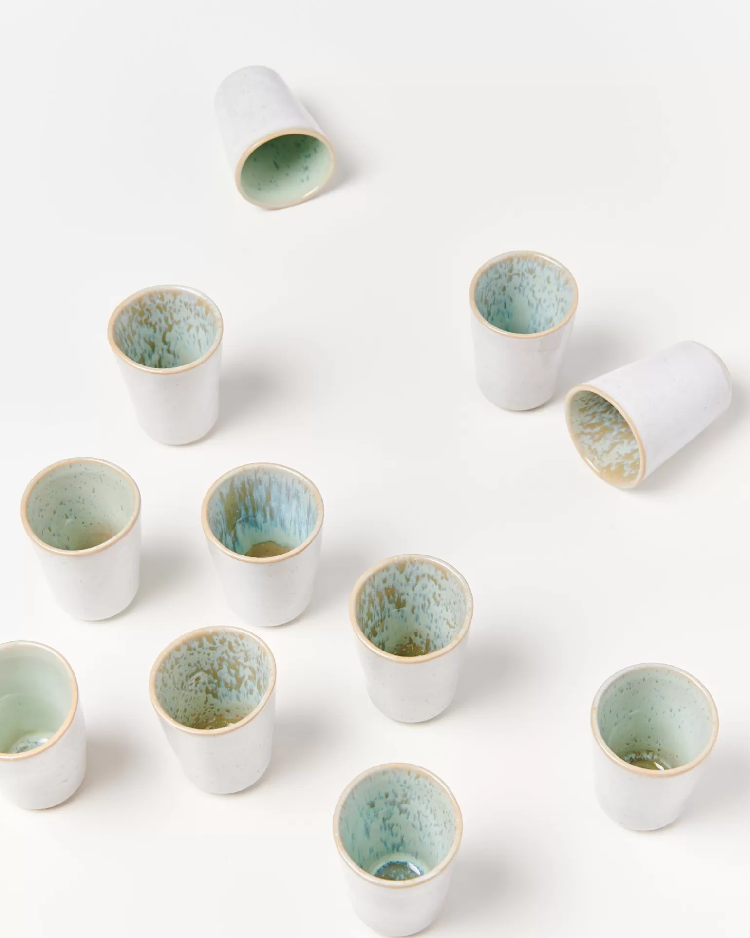 Taza Expreso Miio Areia con Diseño Refrescante de Menta - Estilo Contemporáneo para Amantes del Café