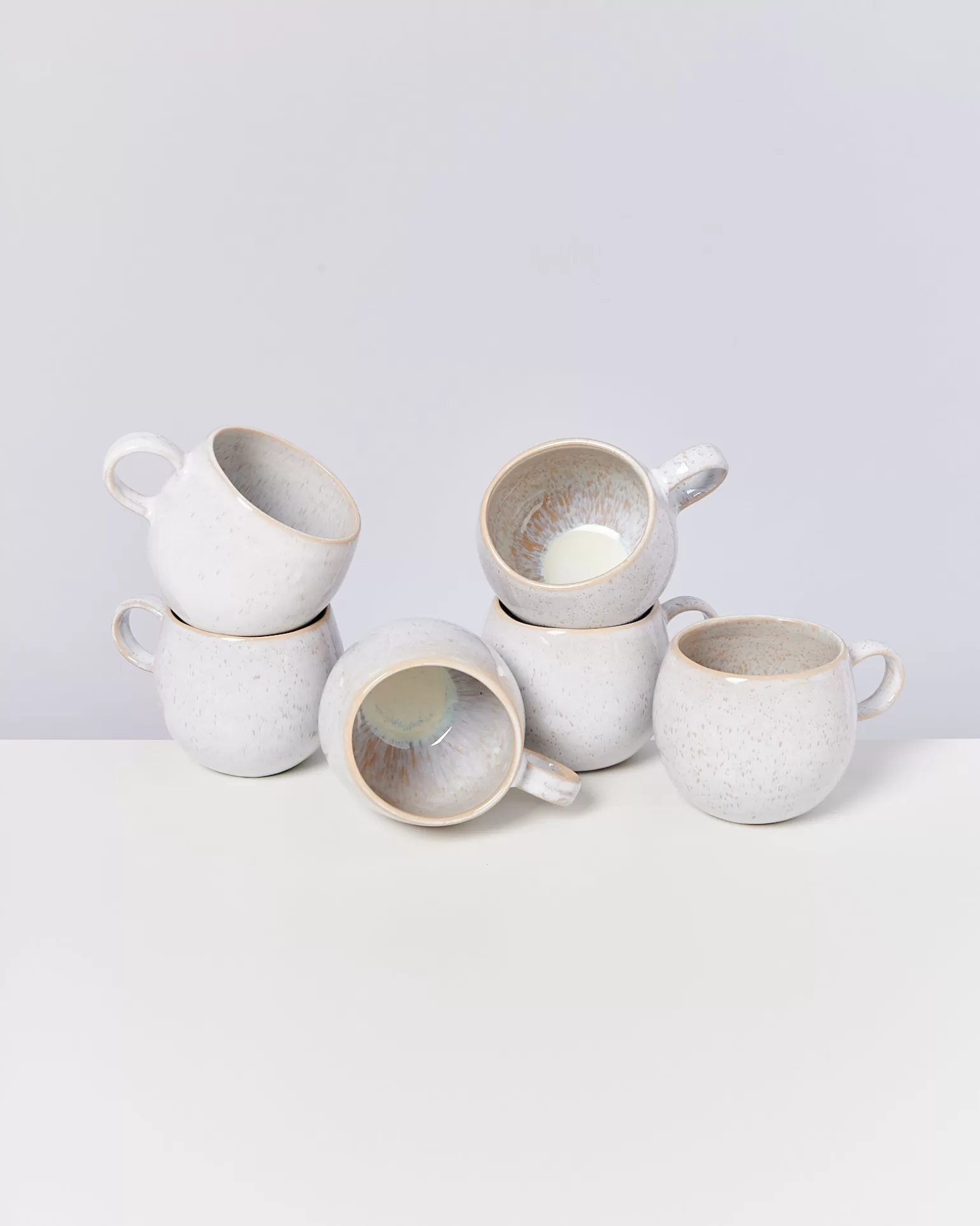 Exclusiva Taza Premium Modelo Miio Areia - Diseño Único en Arena Claro