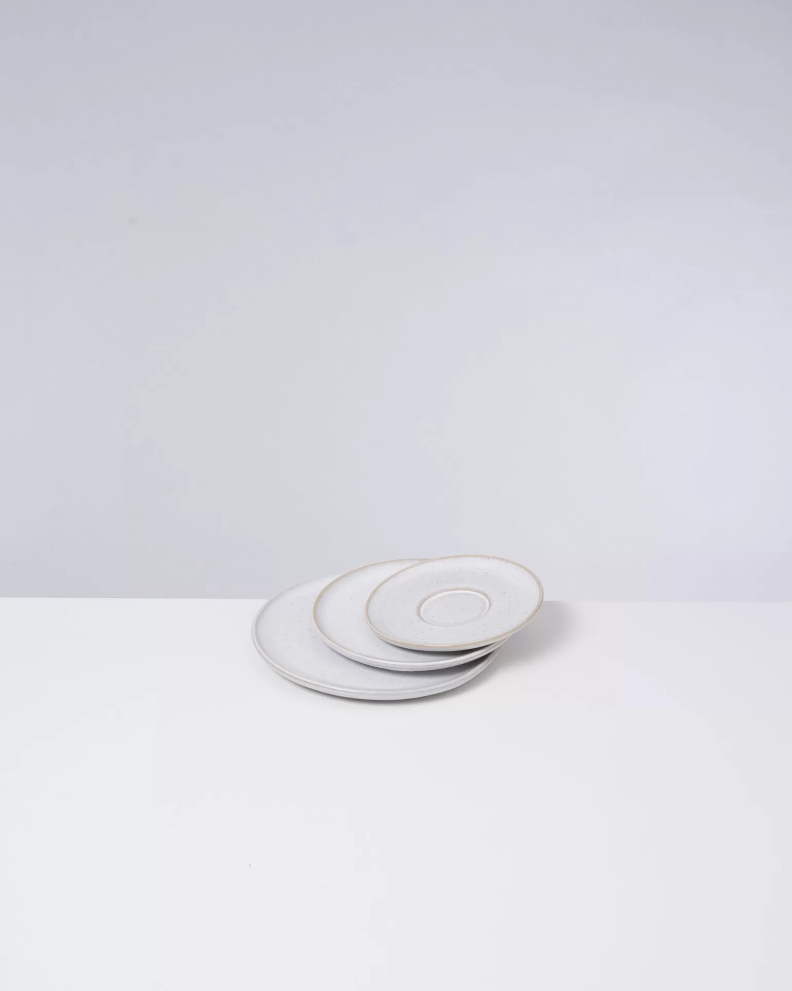 Oferta Especial: Platón Extragrande Blanco Miio Areia para Mesa Auxiliar - Modelo Exclusivo en Liquidación