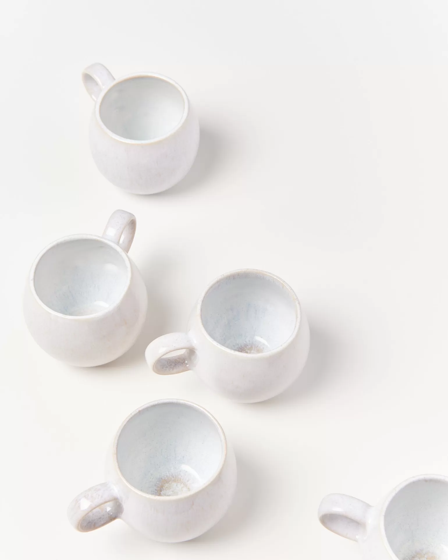 Juego de 6 Tazas Grandes Blancas con Descuento - Colección Motel Miio Areia, Diseño Moderno para Café