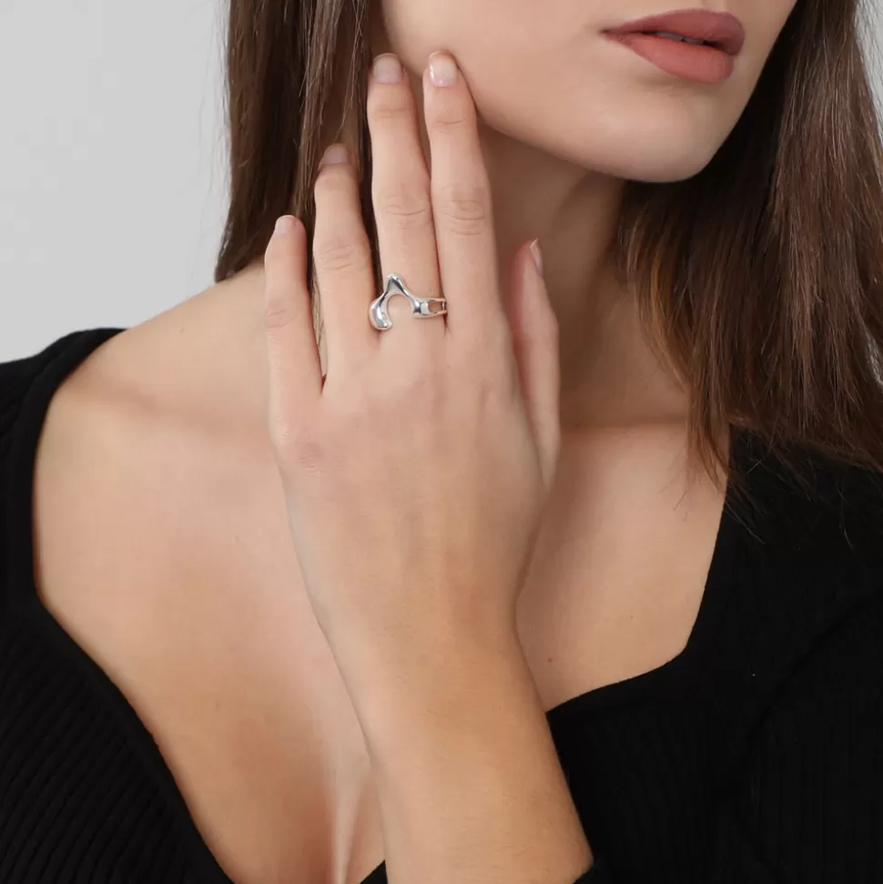 Anillo Femenino Folli Follie - Diseño Fluido con Detalles en Plata Brillante, Elegancia Moderna para Mujer