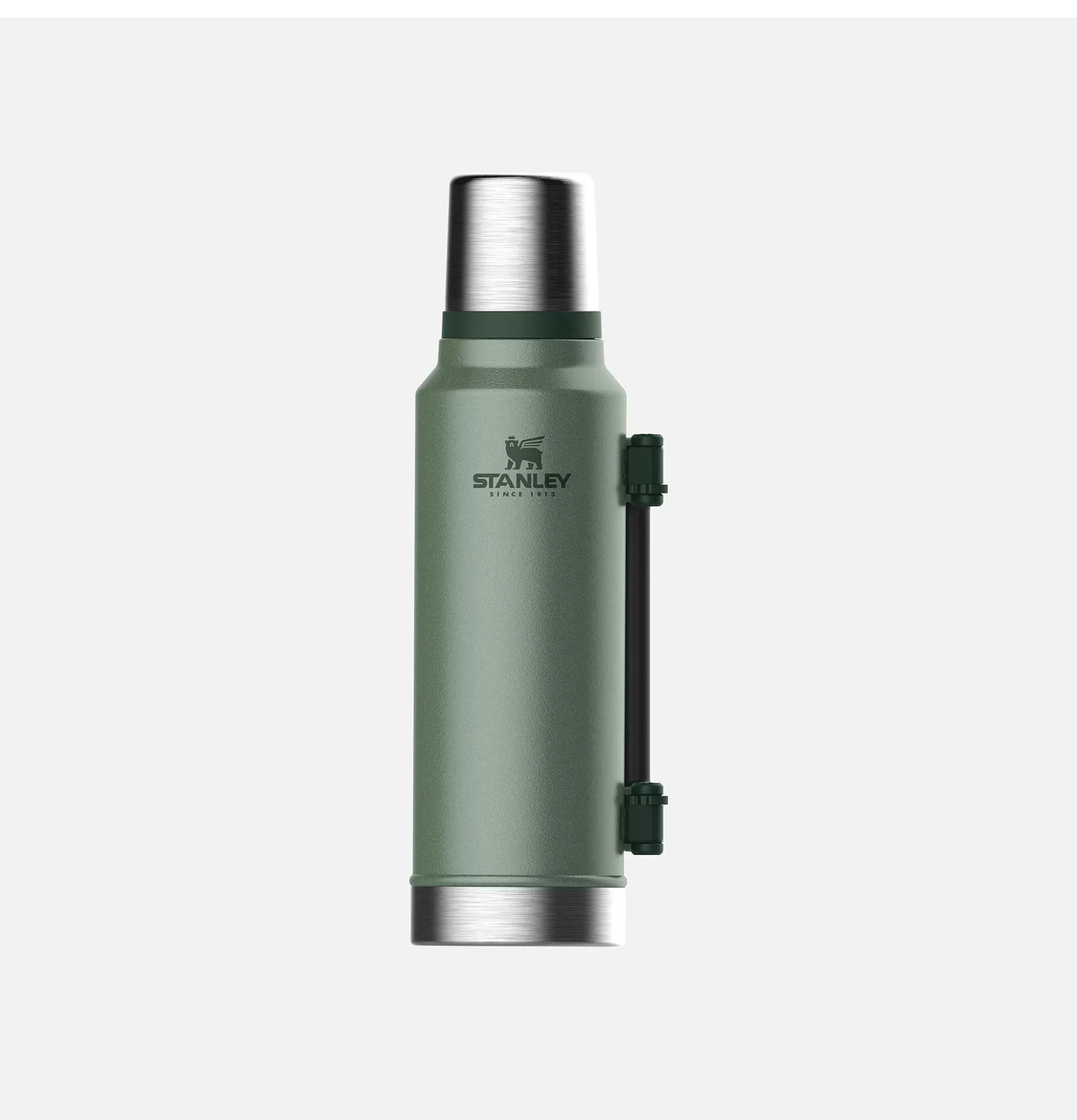 Botella Térmica Legendaria STANLEY 1,4L - Verde Martillado para Aventuras al Aire Libre, Diseño Clásico 1913