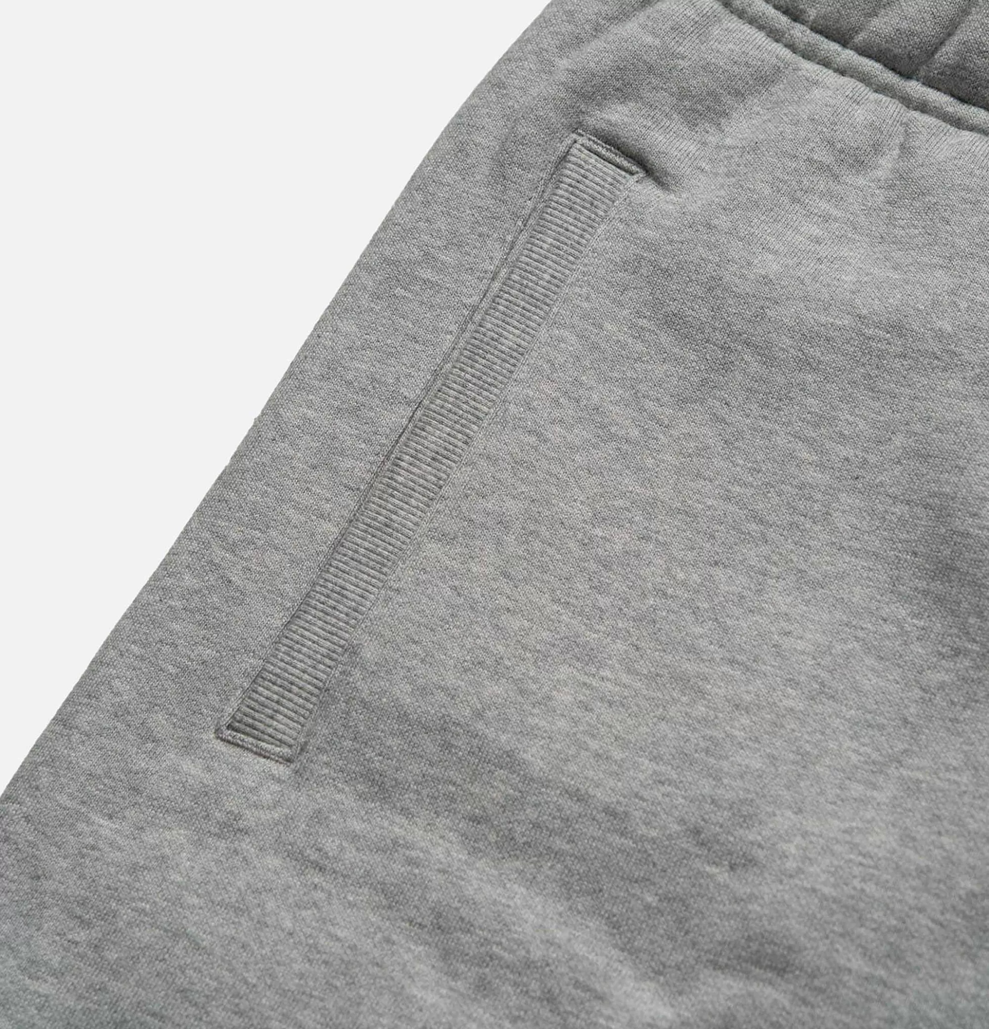 Pantalones deportivos CARHARTT WIP Chase - Gris Melange | Comodidad y estilo urbano en sweatpants casuales