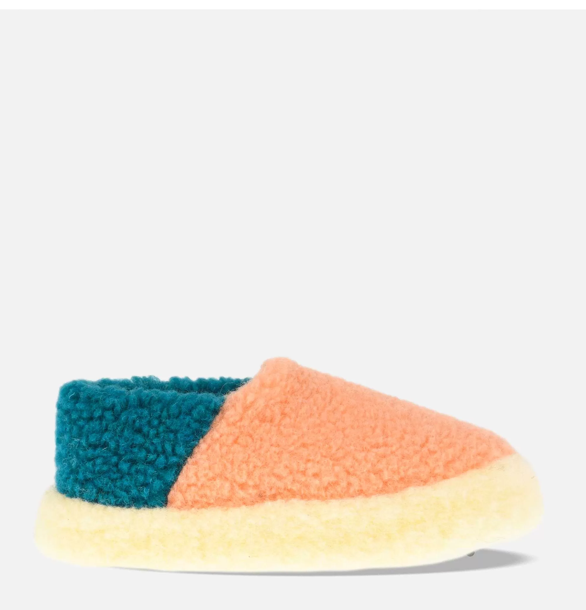 Zapatillas Antifrío COLDBREAKER - Durazno Siberiano, Confort Premium para el Hogar