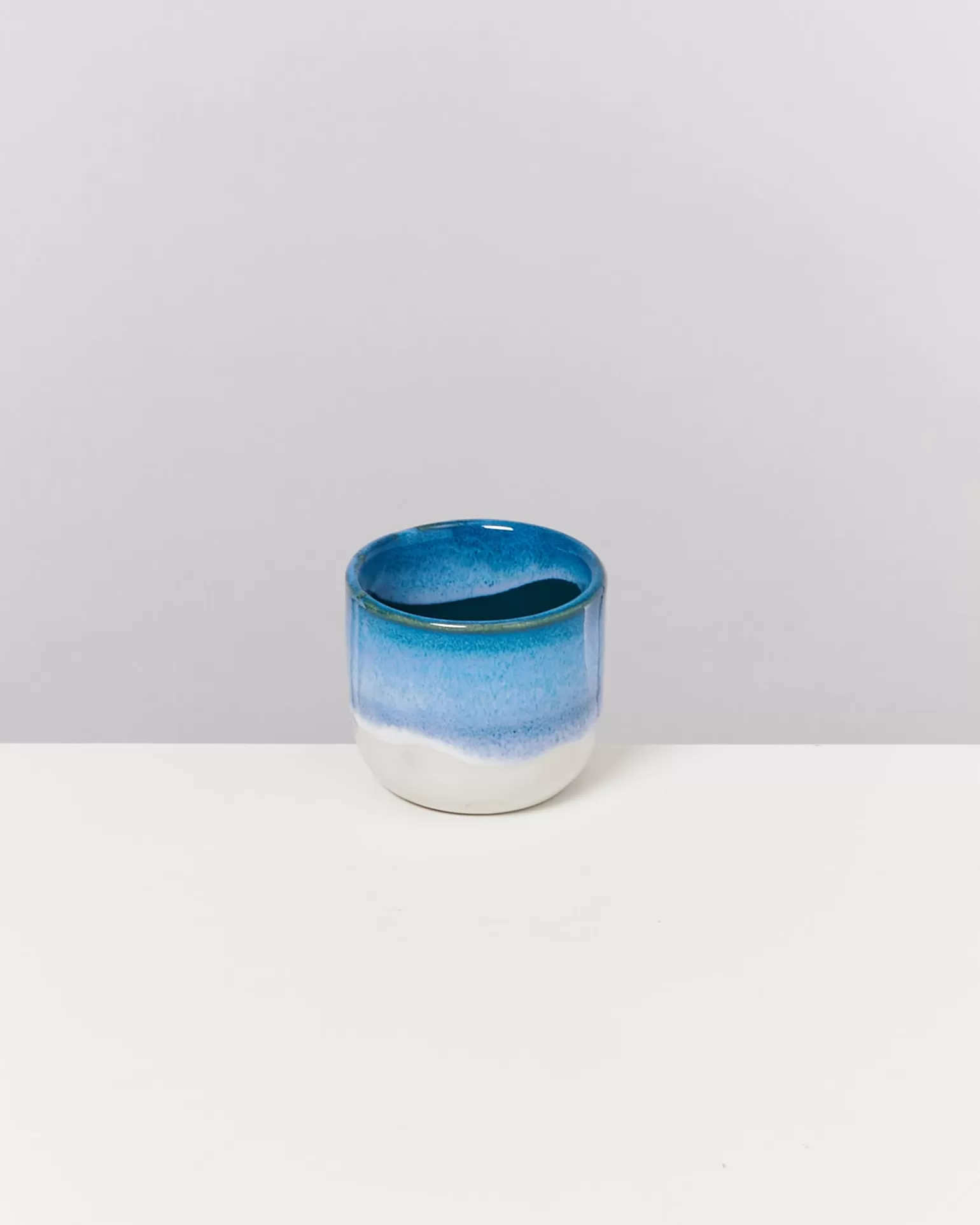 Juego de 4 Tazas Expreso en Turquesa · Diseño Exclusivo Miio Coimbra - Vajilla Colección Motel