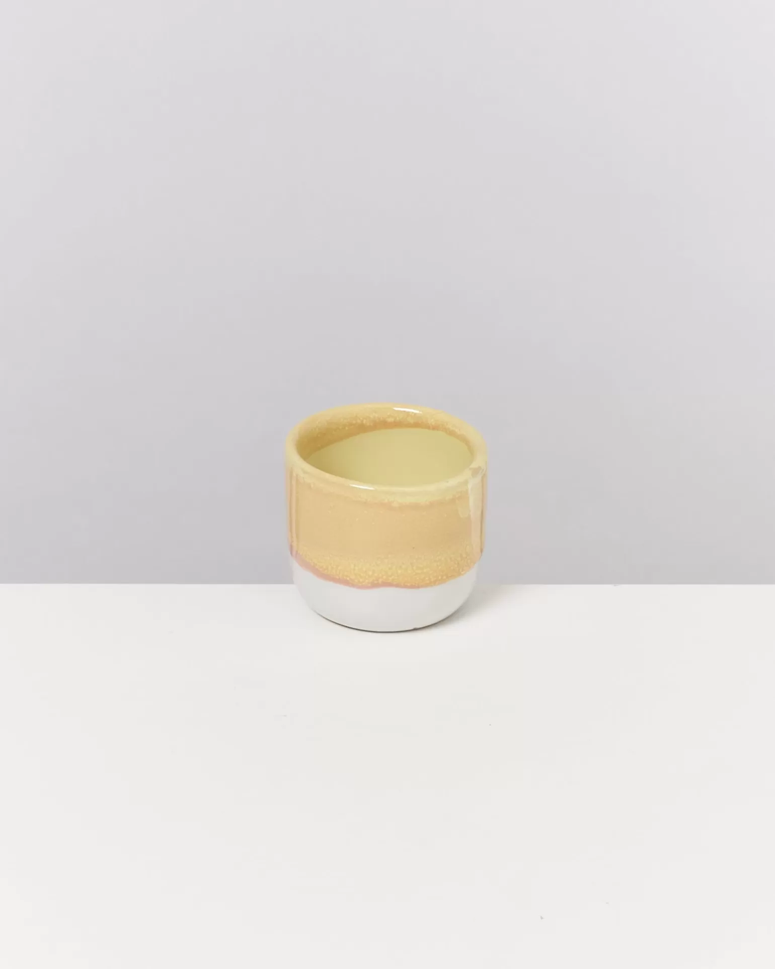 Juego de 6 tazas espresso amarillas vibrantes - Colección exclusiva Motel Miio Coimbra | Diseño ergonómico para amantes del café