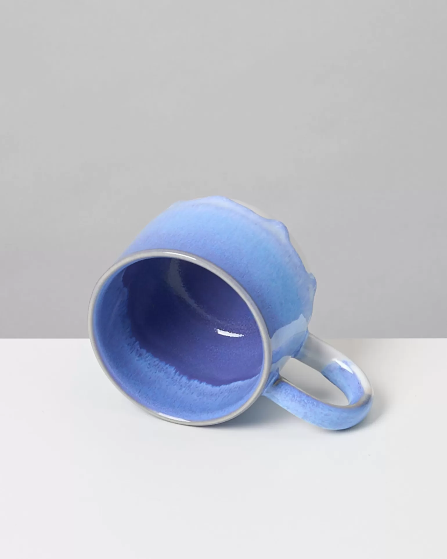 Oferta exclusiva: Taza Coimbra compacta azul aciano - Colección Motel a Miio