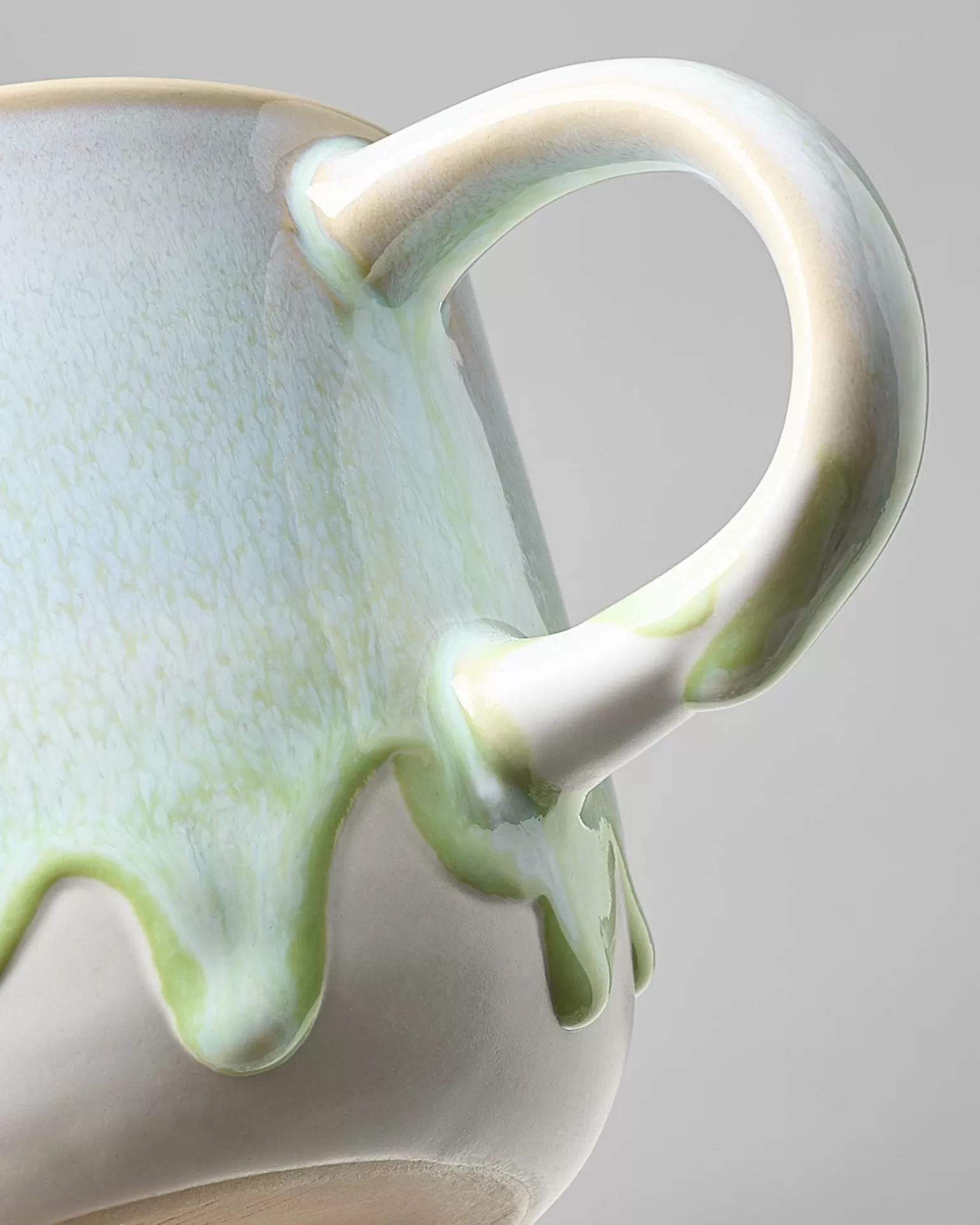 Oferta Relámpago: Taza Coimbra Mini de Motel a Miio en Verde Suave - ¡Edición Limitada!