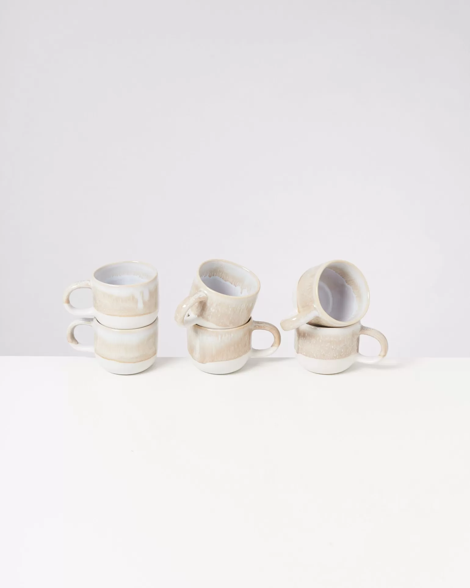 Taza Premium Miio Coimbra para Café Espresso - Diseño Elegante en Tonos Arena, Disponible en Nuestro Motel Online