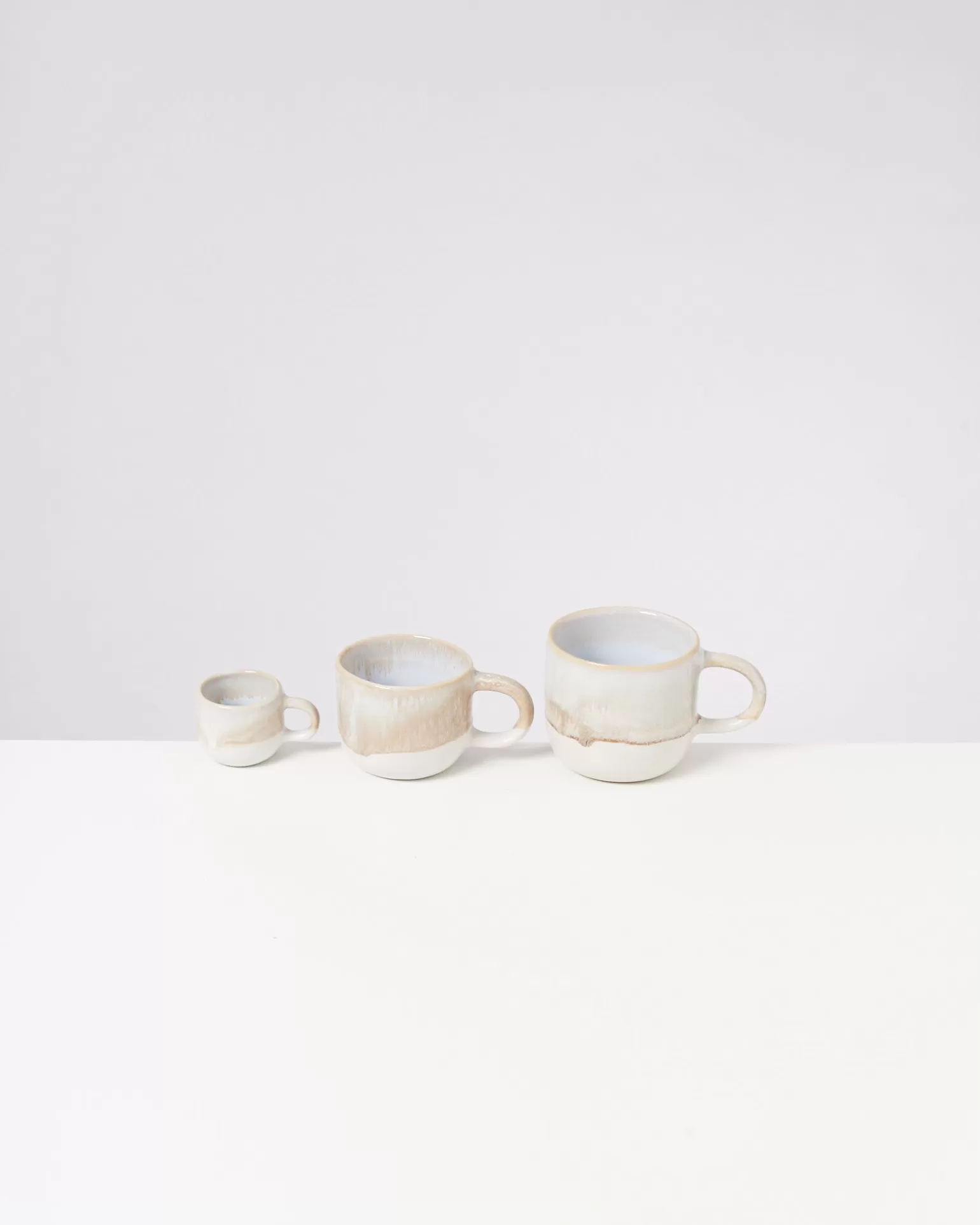 Taza Premium Miio Coimbra para Café Espresso - Diseño Elegante en Tonos Arena, Disponible en Nuestro Motel Online