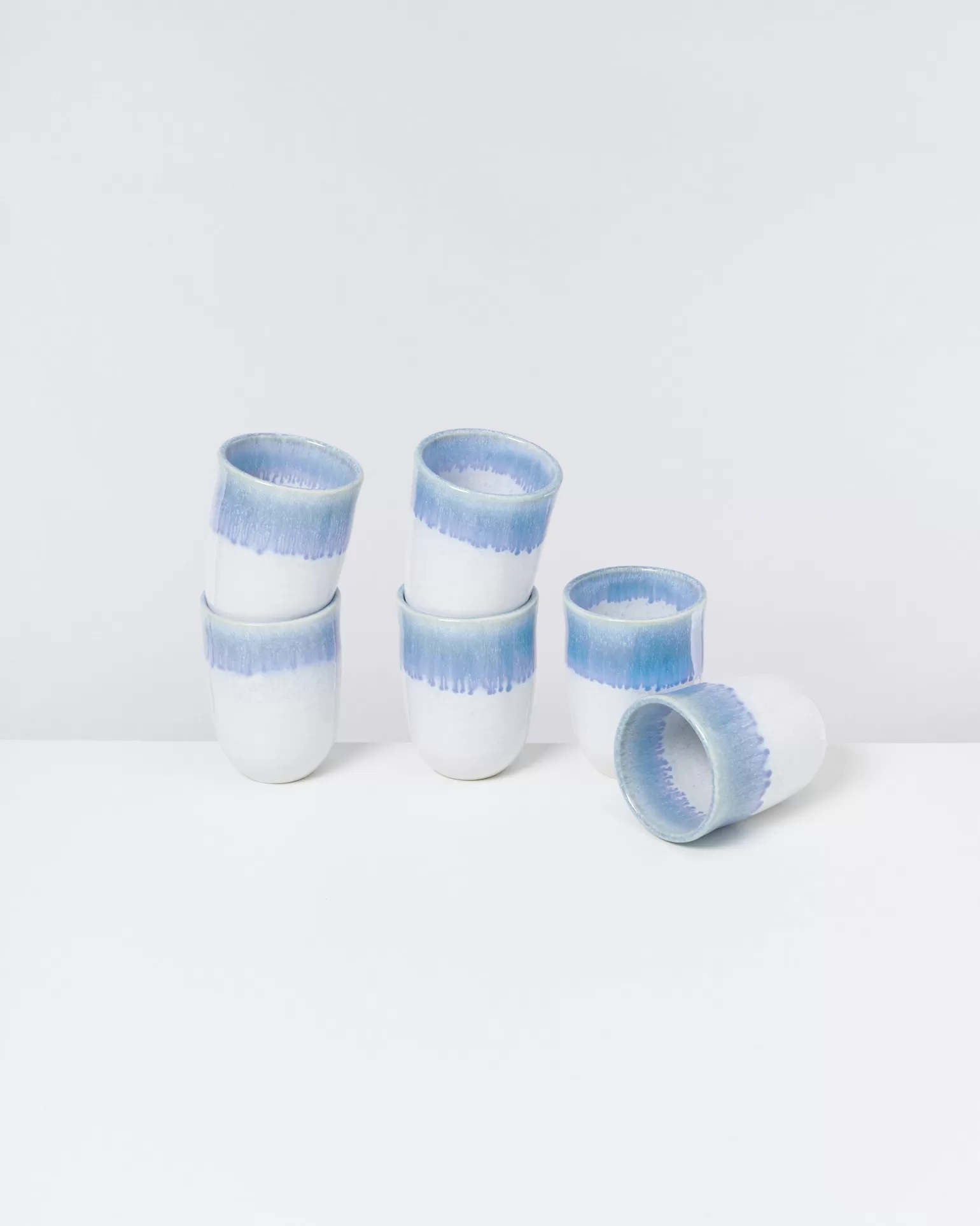 Taza Miio Copa Alto - Diseño moderno en azul marino y blanco, tamaño grande para tu estilo único
