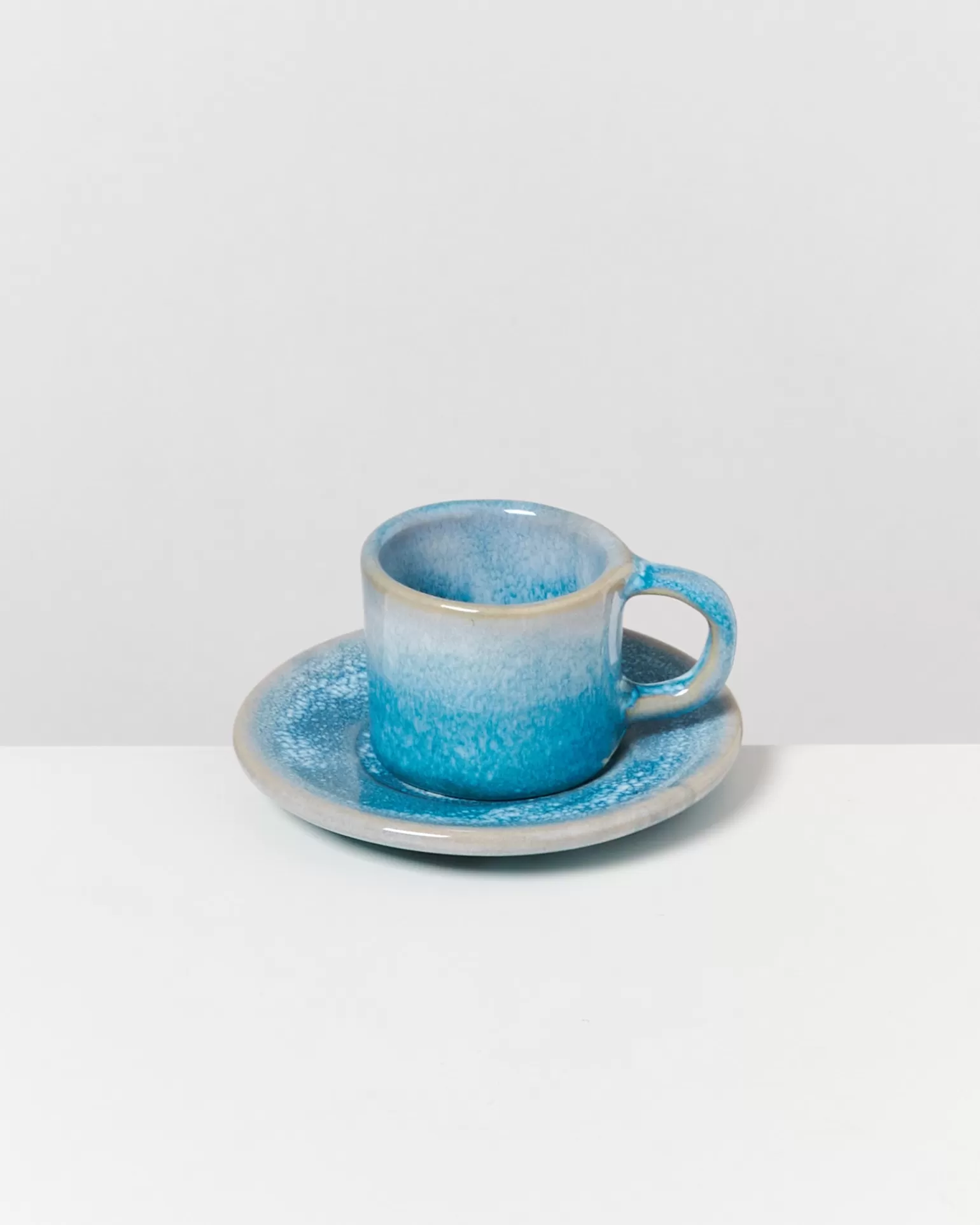 Taza de espresso estilo aqua - Diseño contemporáneo Miio Cordoama | Shop Motel