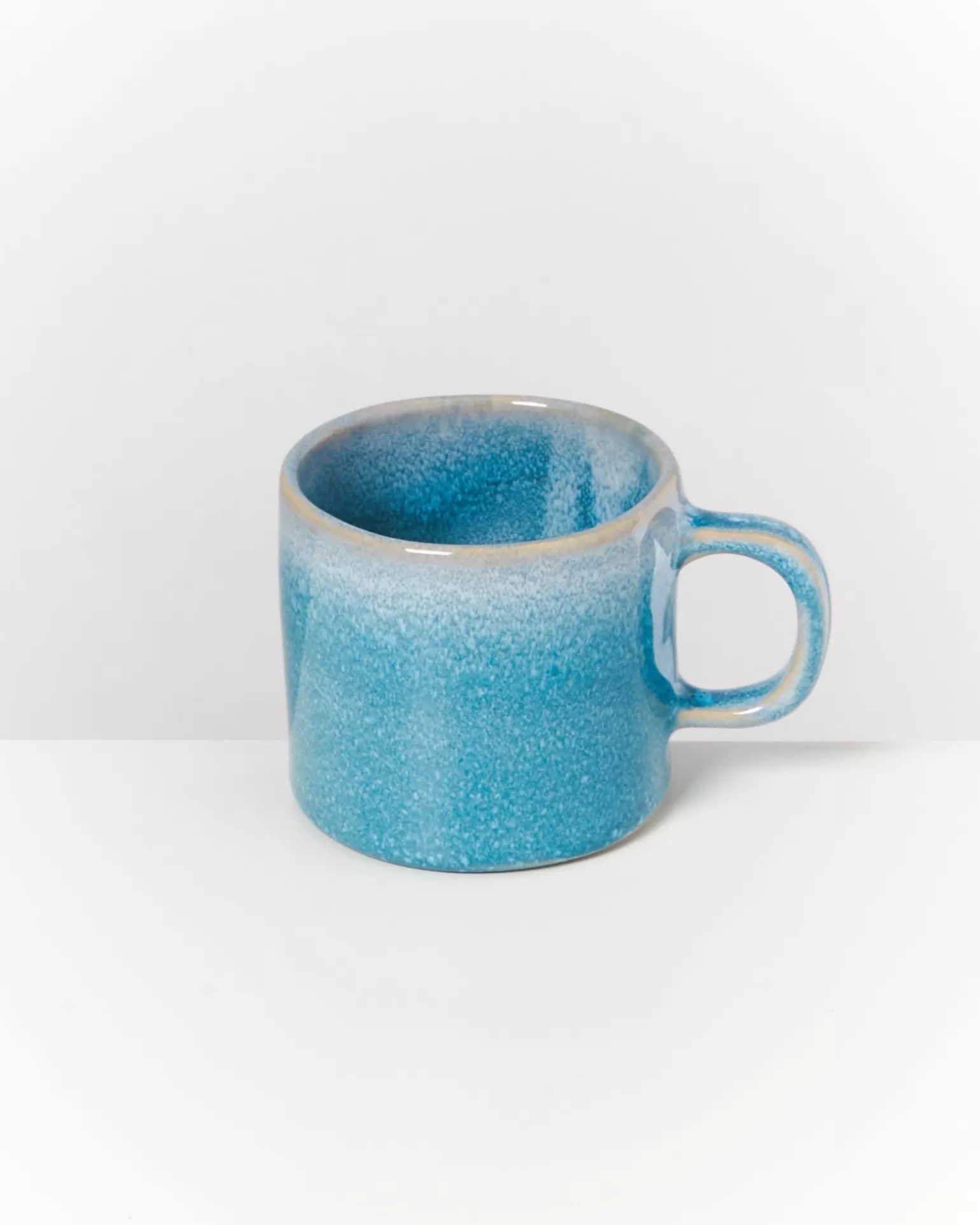 Juego de 4 Tazas Esmaltadas Miio Cordoama - Diseño Acuamarina Tamaño Compacto, Perfectas para Cocina o Regalo