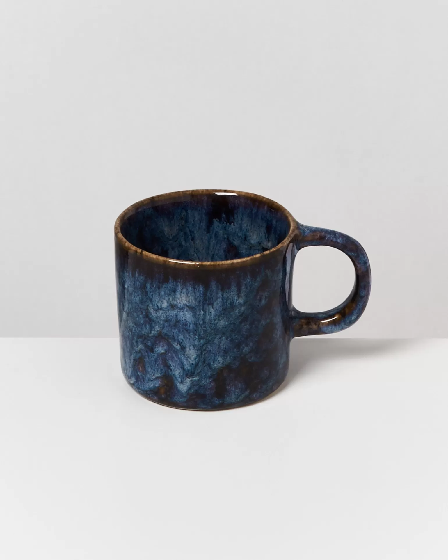 Juego de 6 Tazas Pequeñas Azul Marino - Motel a Miio Cordoama, Diseño Elegante para Café o Té, Pack de 6 Unidades, Coloración Intensa y Duradera, Tazas Compactas con Tono Oscuro Premium