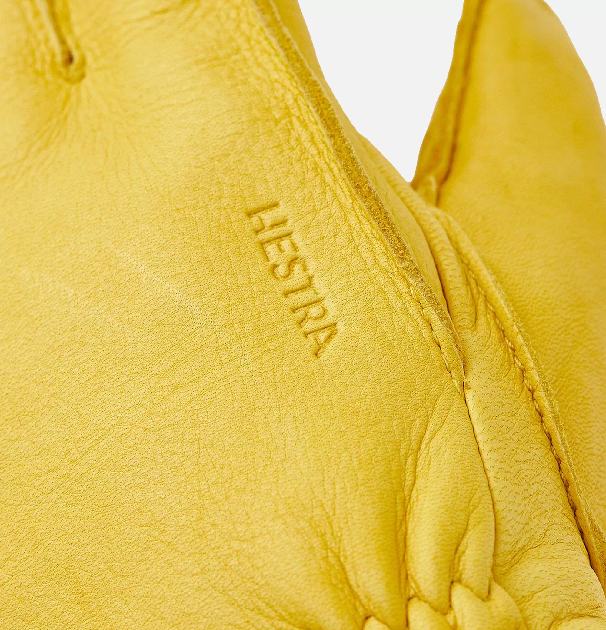 Hestra - Guantes de piel de ciervo premium en tono mostaza • Complementos de invierno: gorros y bufandas de lujo