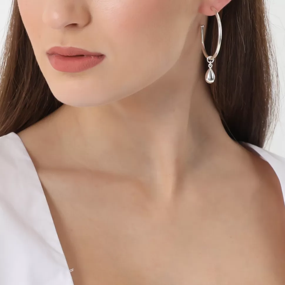 Aros de Plata Oversized con Perlas Brillantes y Colgantes Elegantes - Joyería Folli Follie para Mujer - Estilo Único en Fashionable.Me