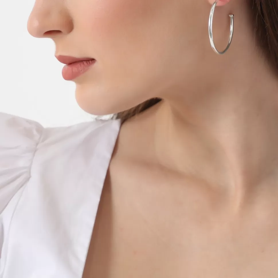 Aros de Plata Oversized con Perlas Brillantes y Colgantes Elegantes - Joyería Folli Follie para Mujer - Estilo Único en Fashionable.Me