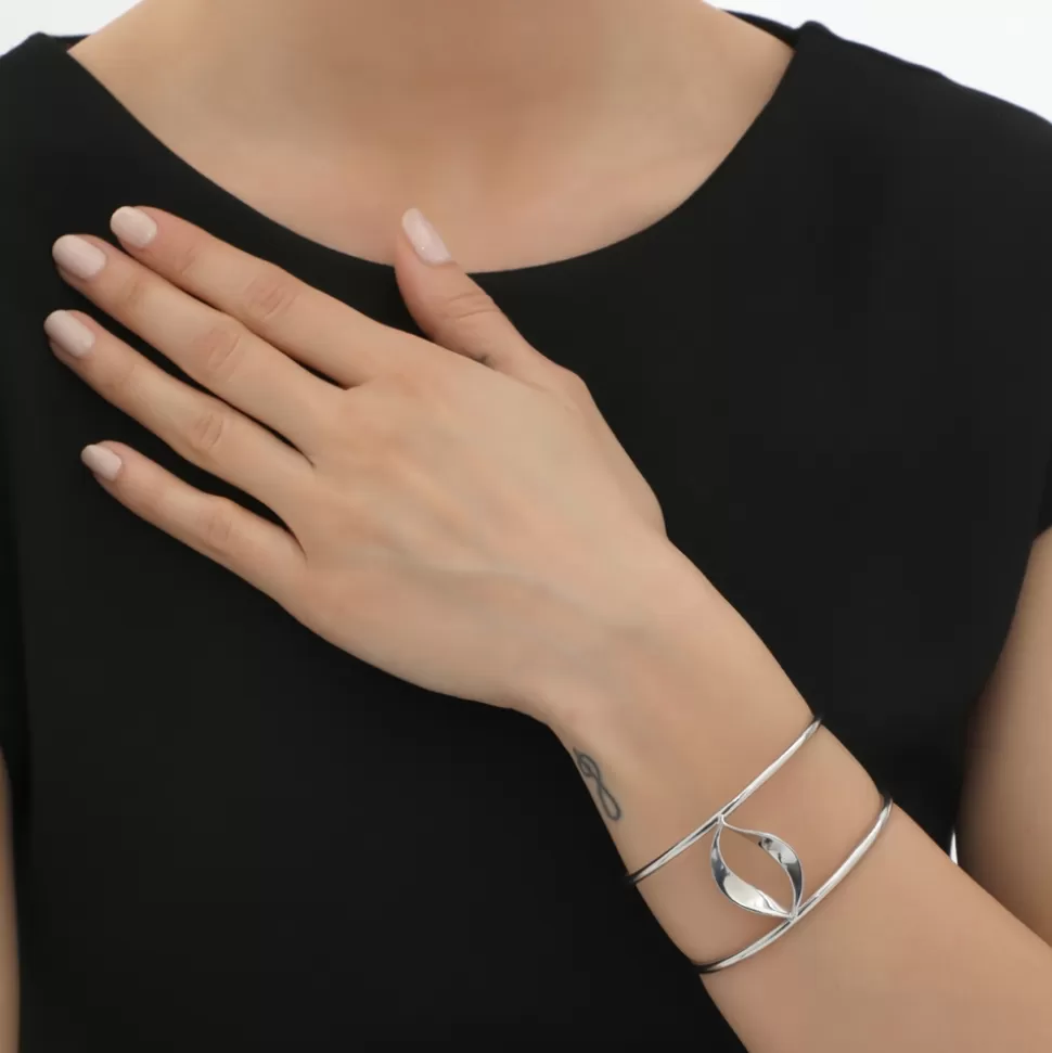 Pulsera Bohemia Alma Ardiente Femenina - Brazalete Plateado Brillante de Folli Follie