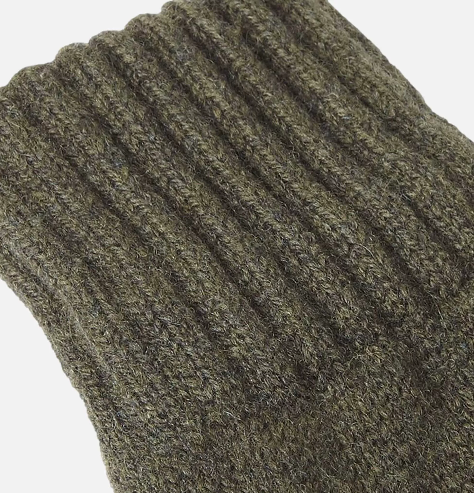 BARBOUR Accesorios Invernales: Guantes Clásicos de Lana Merino, Gorros y Bufandas | Colección Invierno