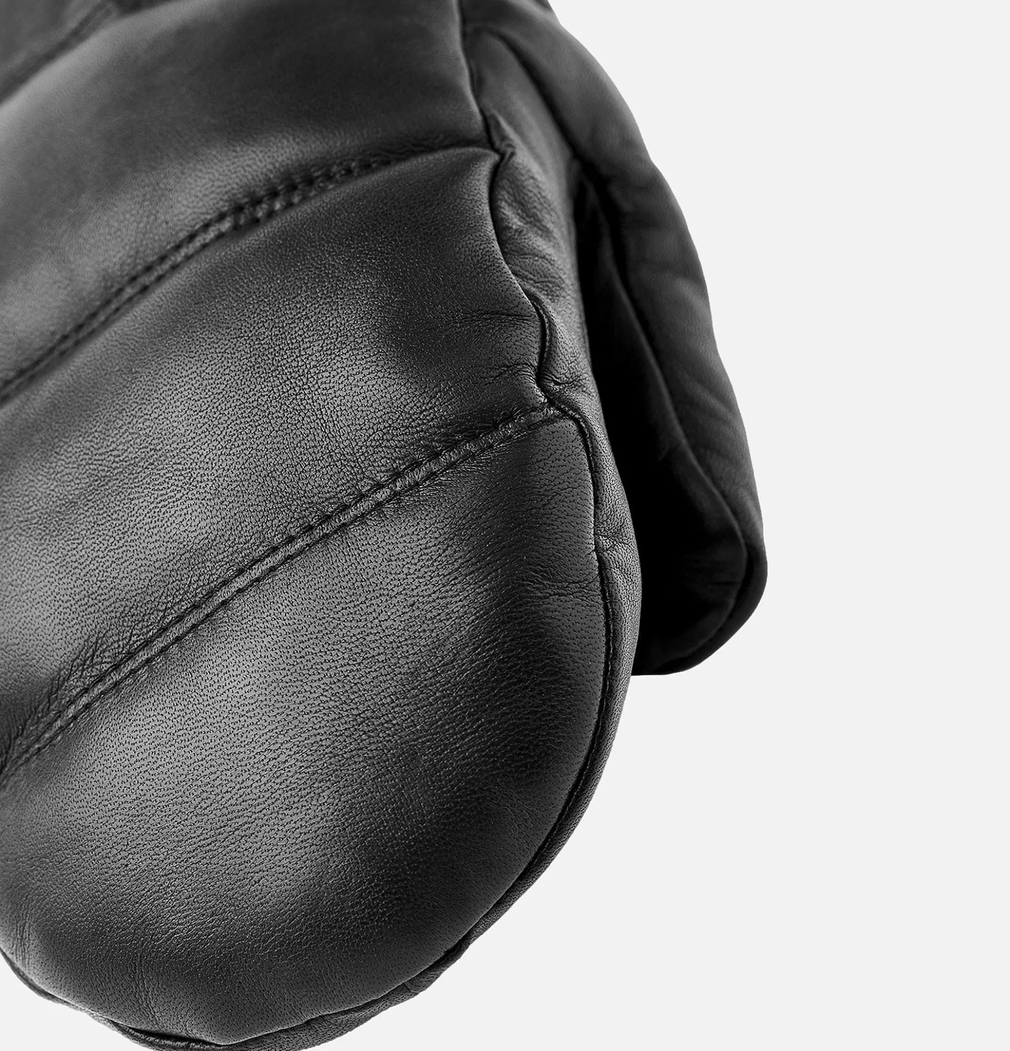 Guantes Hestra Valdres Invierno - Set Clásico Negro con Gorro y Bufanda 

Colección Premium: Guantes Térmicos Hestra, Gorros de Lana y Bufandas Acolchadas en Tonos Nocturnos 

Conjunto Invernal Hestra Valdres - Guantes Articulados, Gorro Nordic y Chalina en Negro Ébano