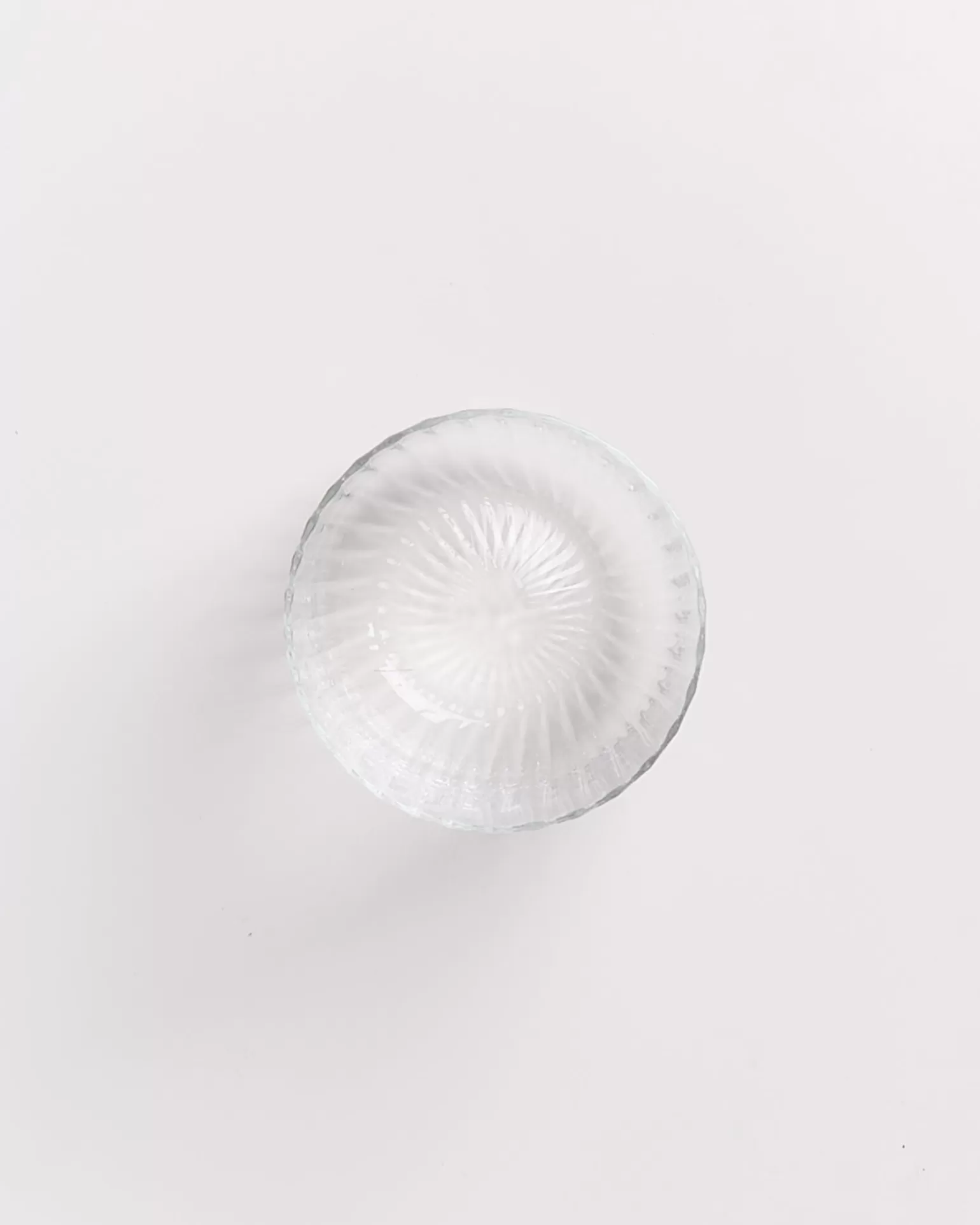 Oferta Exclusiva: Motel Clásico Miio Joia con Diseño Estriado en Vidrio Transparente - Elegancia Translúcida para Tu Hogar