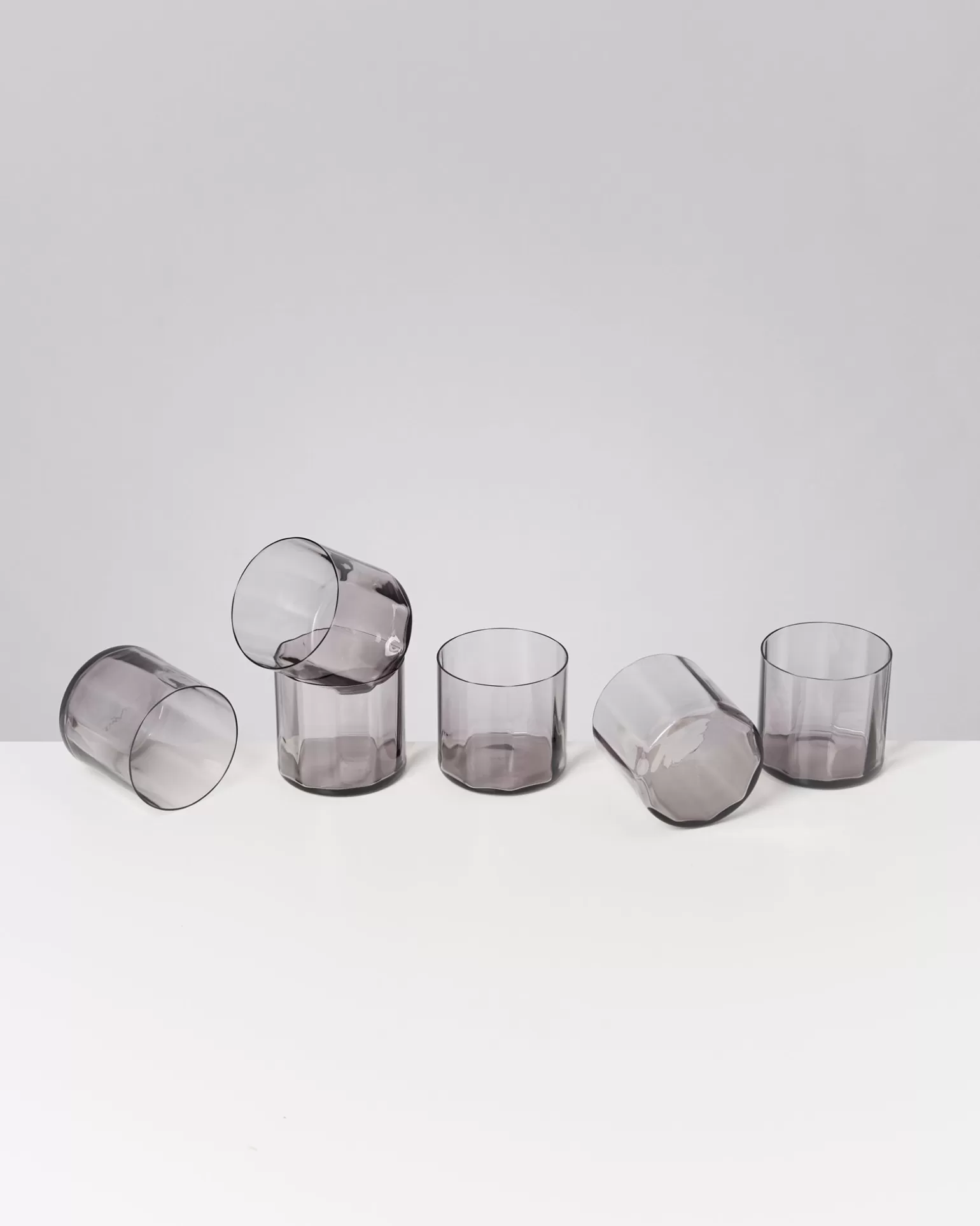 Adorno Colección Motel Miio Joia｜Flor de Cristal Miniatura con Detalle Amatista - Diseño Artesanal Accesible