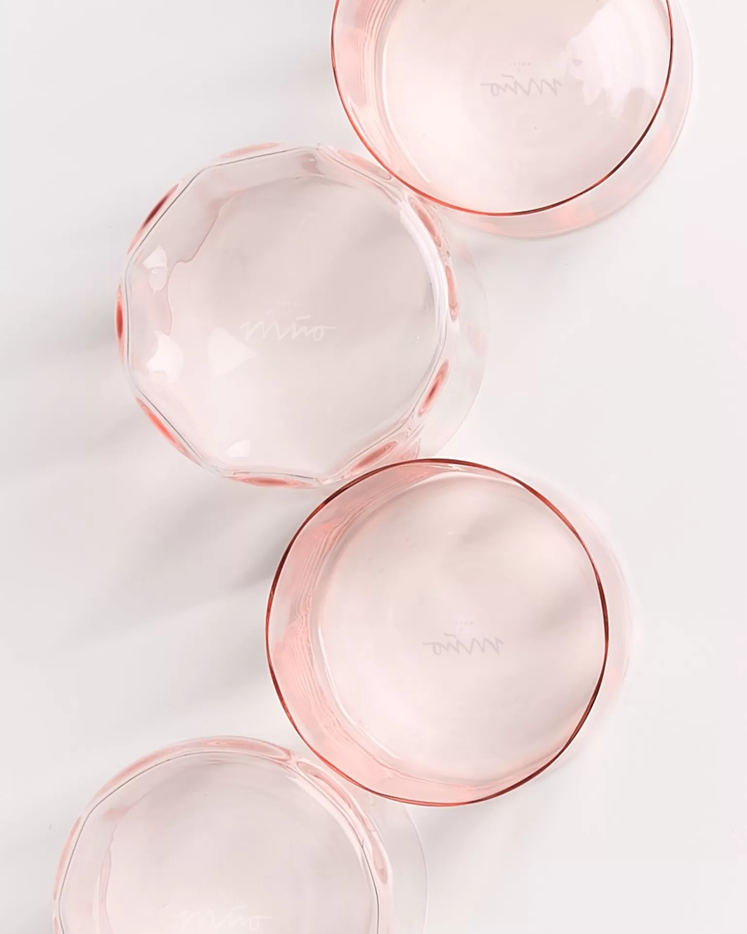 Juego de 4 Copas Elegantes Motel a Miio Joia - Diseño Floral en Tonalidades Rosa Opalino Premium