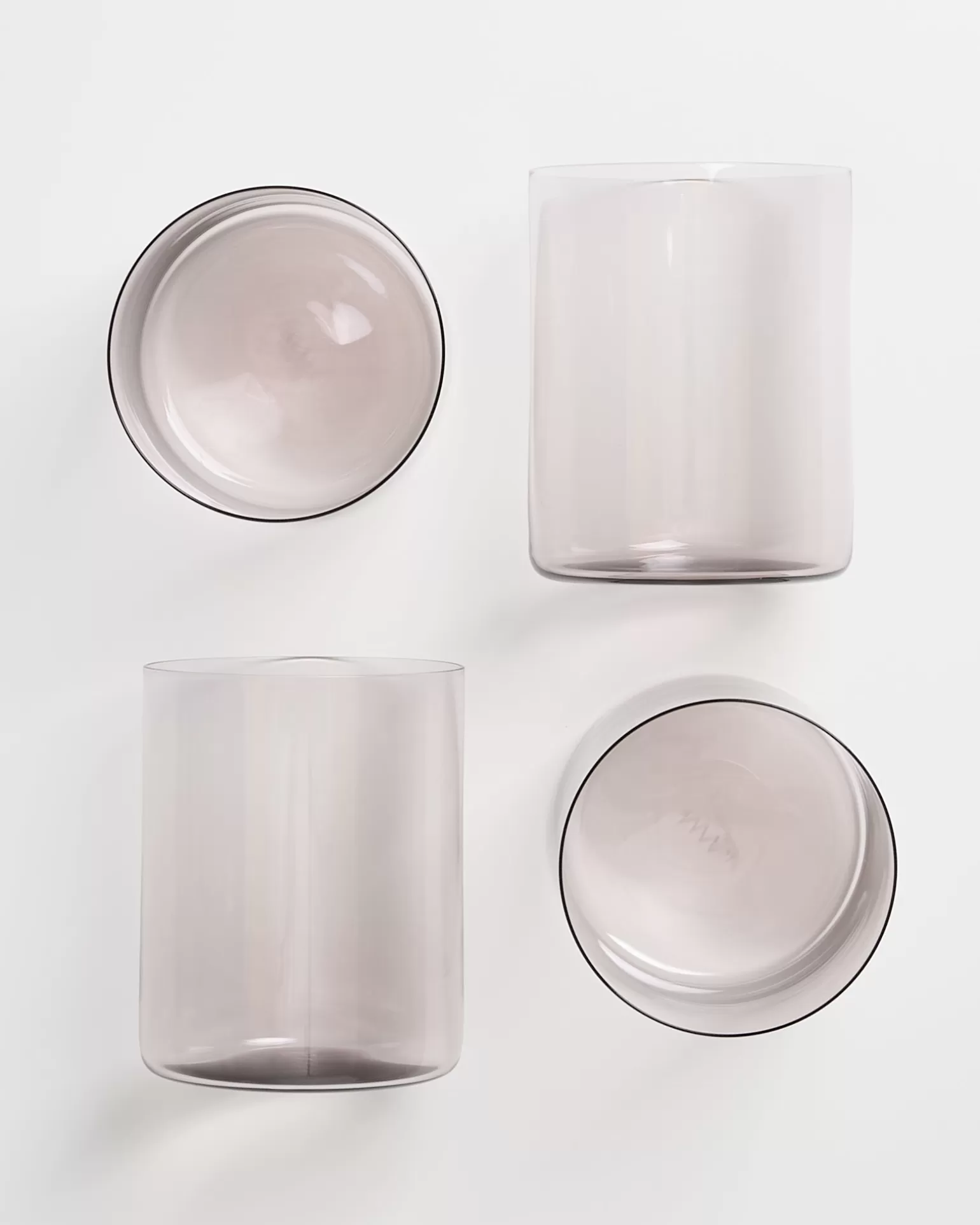 Cóctelera Hot Motel Miio - Juego Elegante de 4 Vasos Grandes en Cristal Amatista