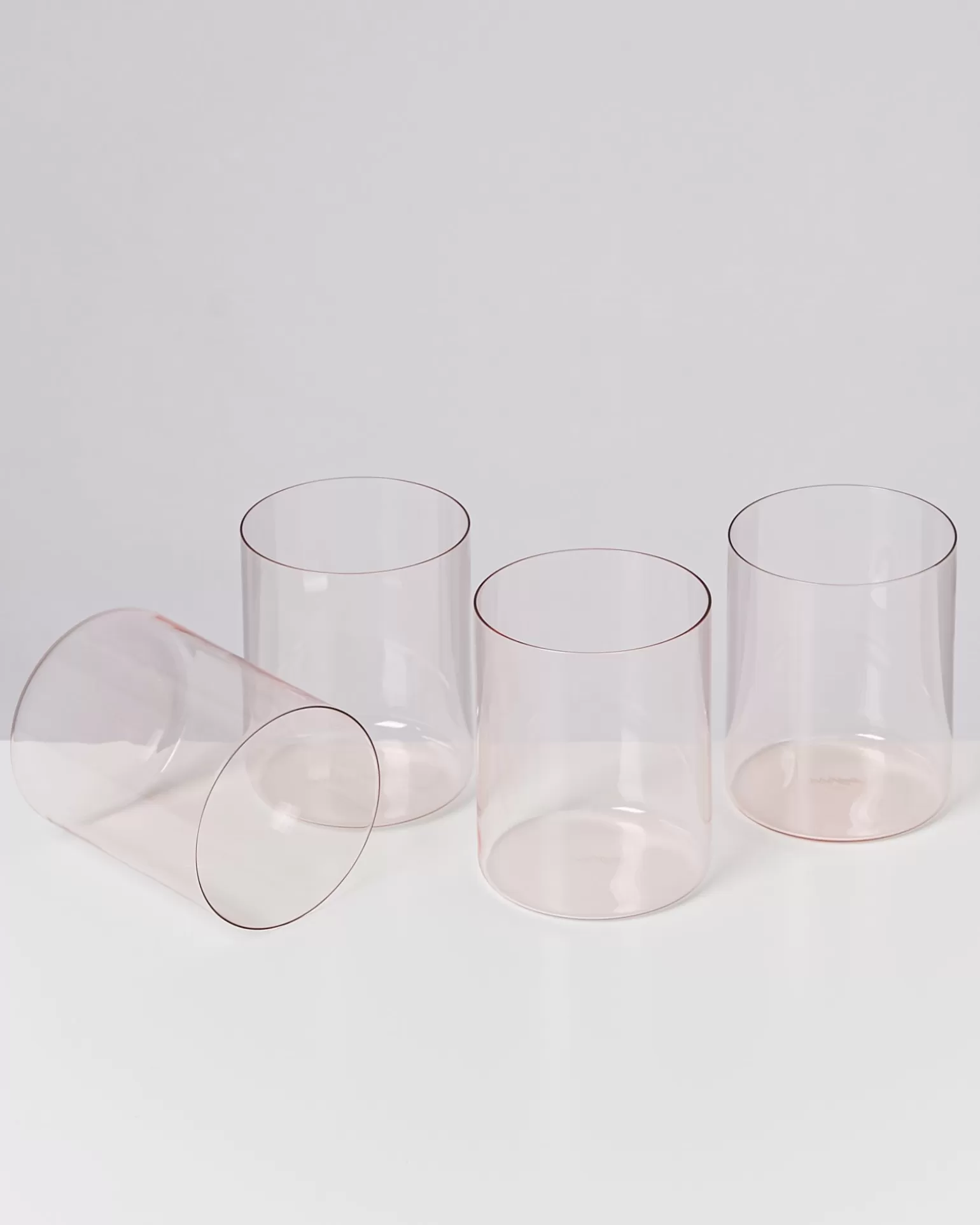 Juego Elegante de 4 Copas Miio Joia - Cristal Tallado en Tonalidades Nacaradas Rosa, Diseño Moderno para Hogar y Eventos