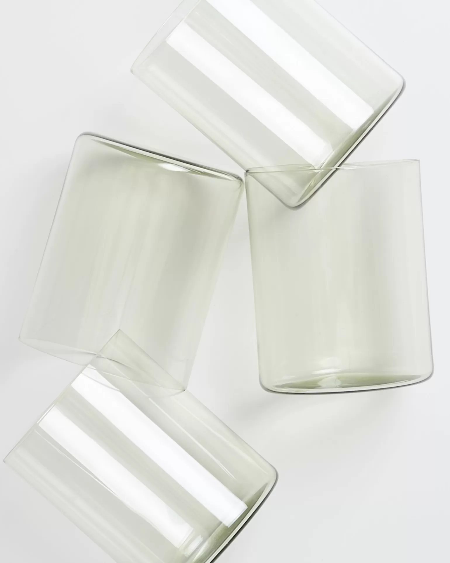 Juego Elegante de 4 Vasos de Cristal Miio Joia - Esmeralda Intenso para Hogar y Eventos