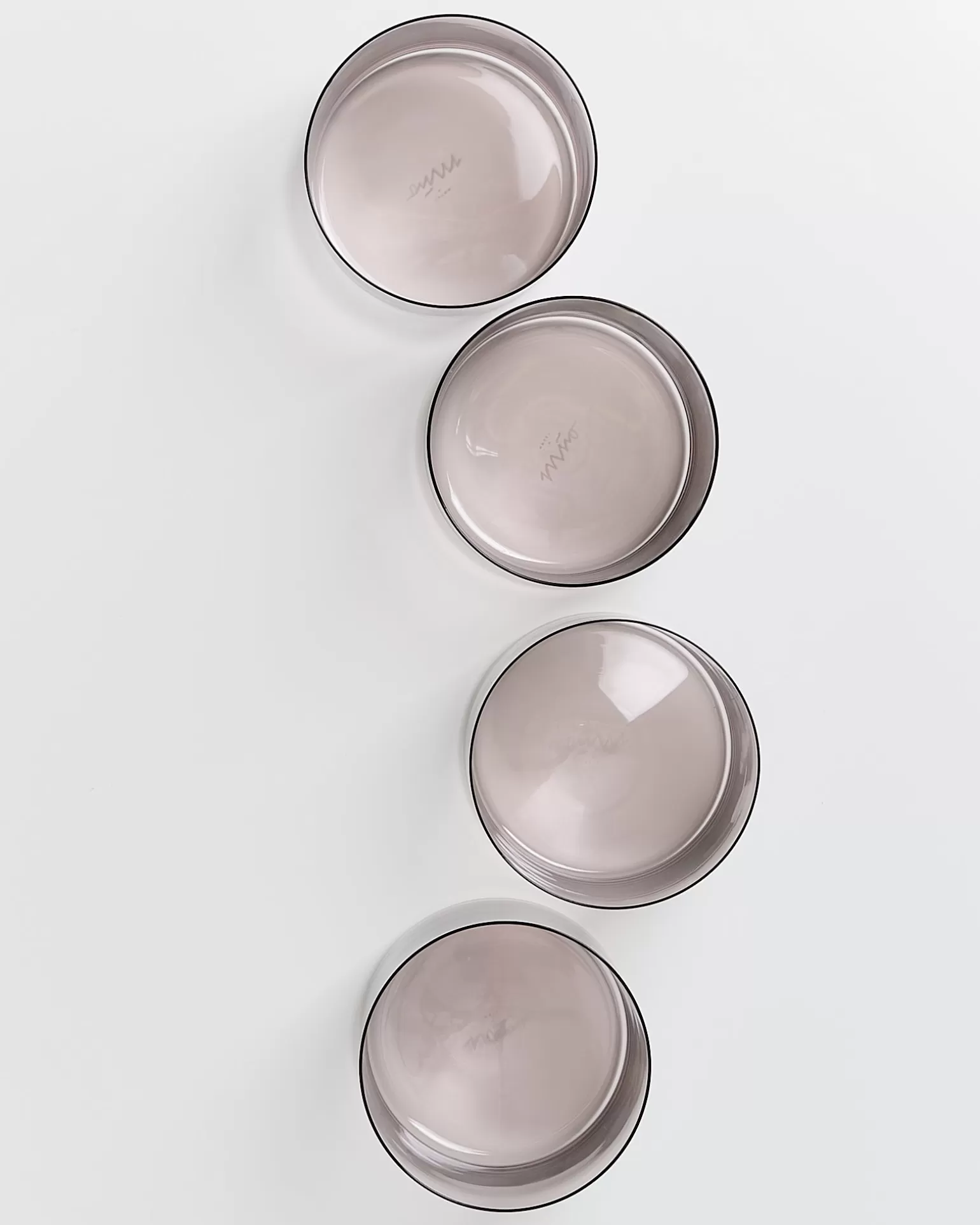 Juego de 4 Vasos Miio Joia en Vidrio Amatista - Set Decorativo para Bebidas con Estilo Moderno