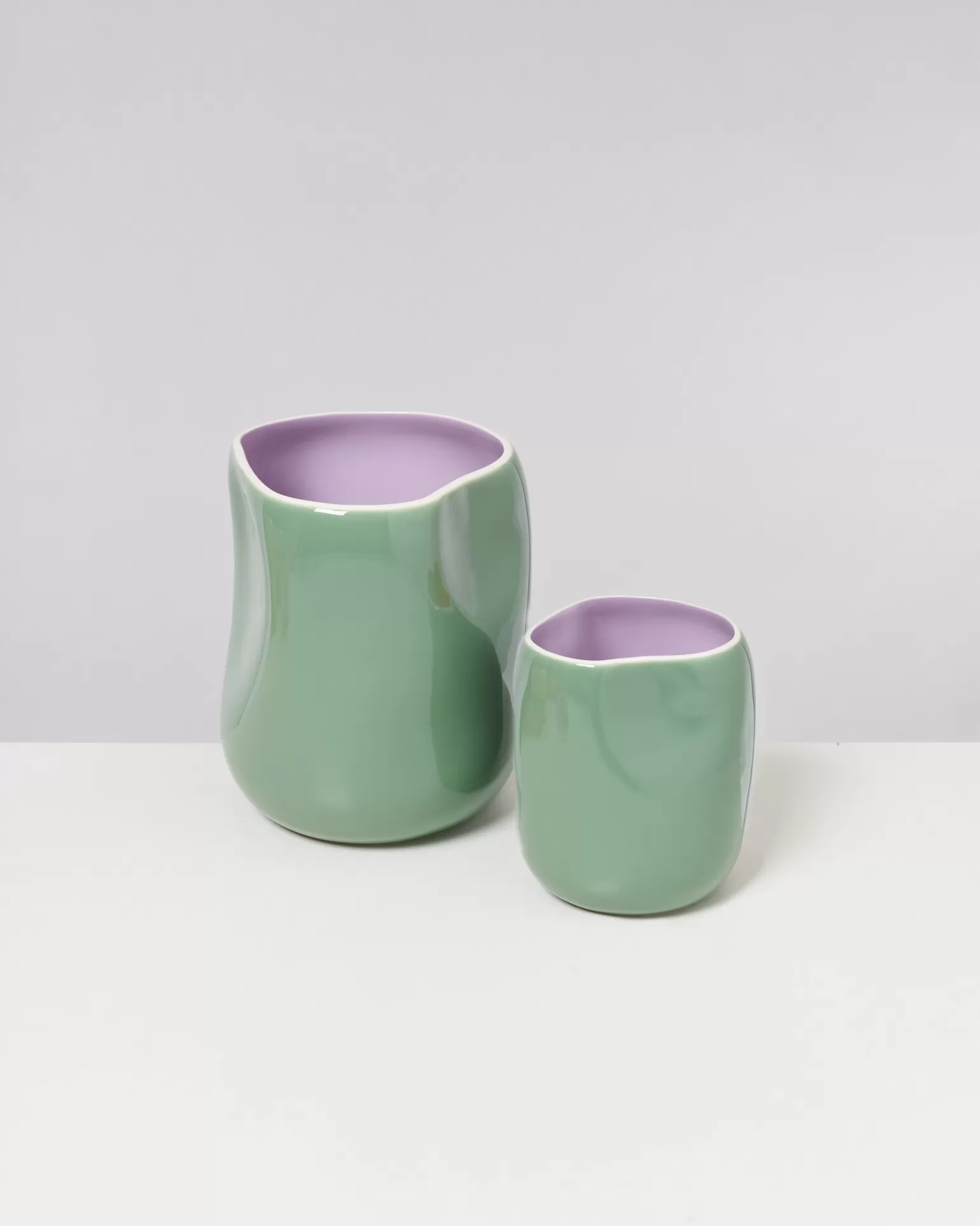 Miio João - Jarrón Decorativo Grande en Tonos Morados Naturales para Estilo Moderno