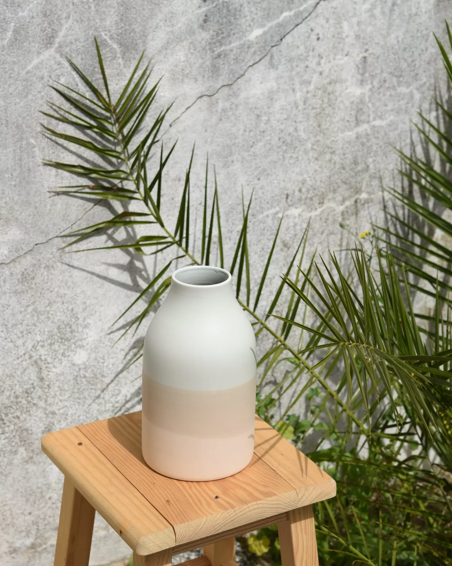 ¡Novedad! Jarrón Marisa de Motel a Miio - Tonos Pastel y Diseño Elegante para una Decoración Armónica