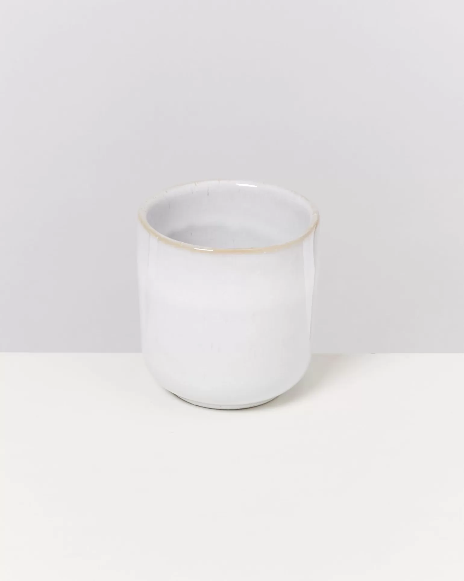 Juego Exclusivo de 6 Vasos Minimalistas - Color Blanco Puro para Tu Cocina | Colección Motel a Miio Melides