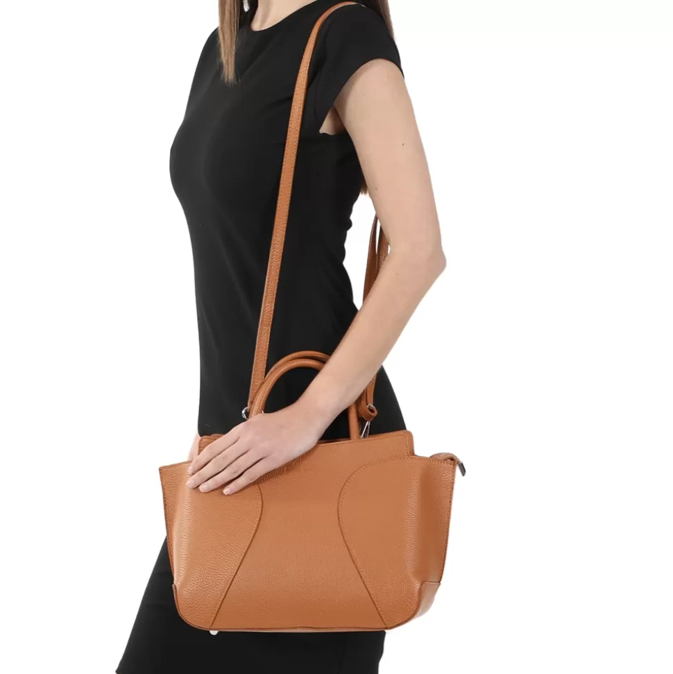 Bolso de Mujer en Cuero Auténtico Mediano - Estilo Urbano Metropolitano Folli Follie | Elegancia y Funcionalidad