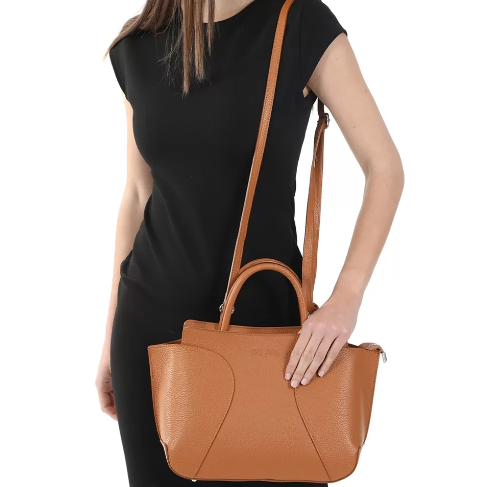 Bolso de Mujer en Cuero Auténtico Mediano - Estilo Urbano Metropolitano Folli Follie | Elegancia y Funcionalidad