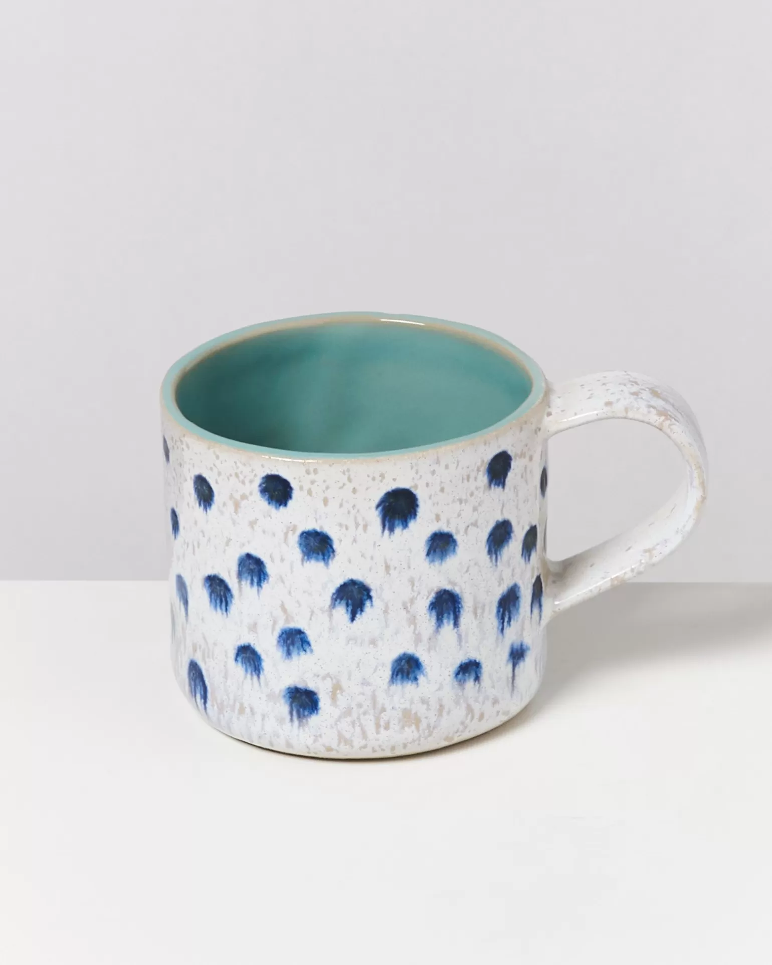 Oferta Especial: Juego Exclusivo de 6 Tazas Motel a Miio Nódora - Diseño Retro en Verde Menta con Detalle de Puntos Decorativos