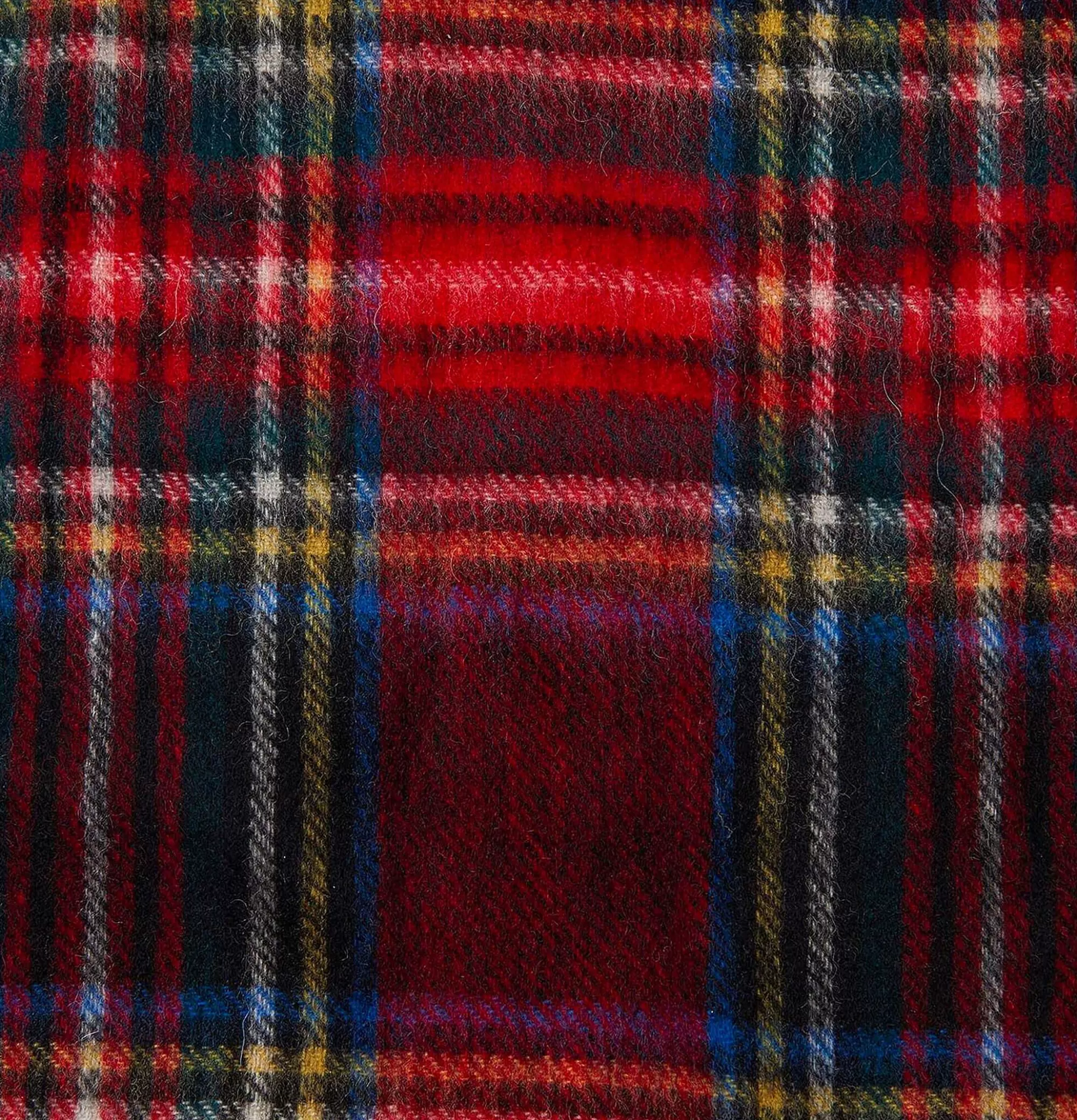 BARBOUR Conjunto de Accesorios en Tartán Stewart y Negro: Guantes, Gorros y Bufandas de Estilo Clásico