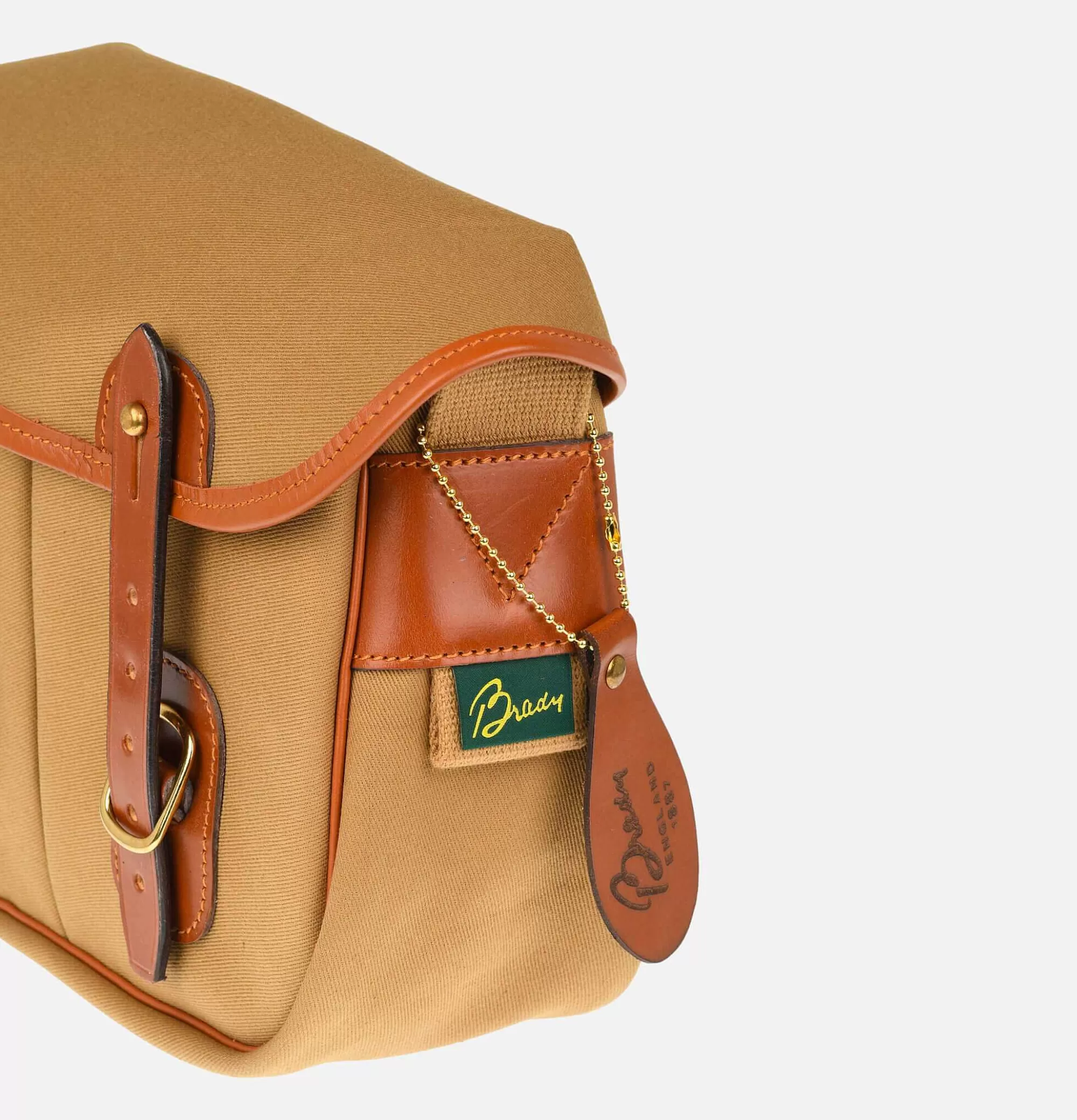 Bandolera Brady Norfolk en Cuero - Bolso Bandolera con Diseño Práctico y Estilo Urbano