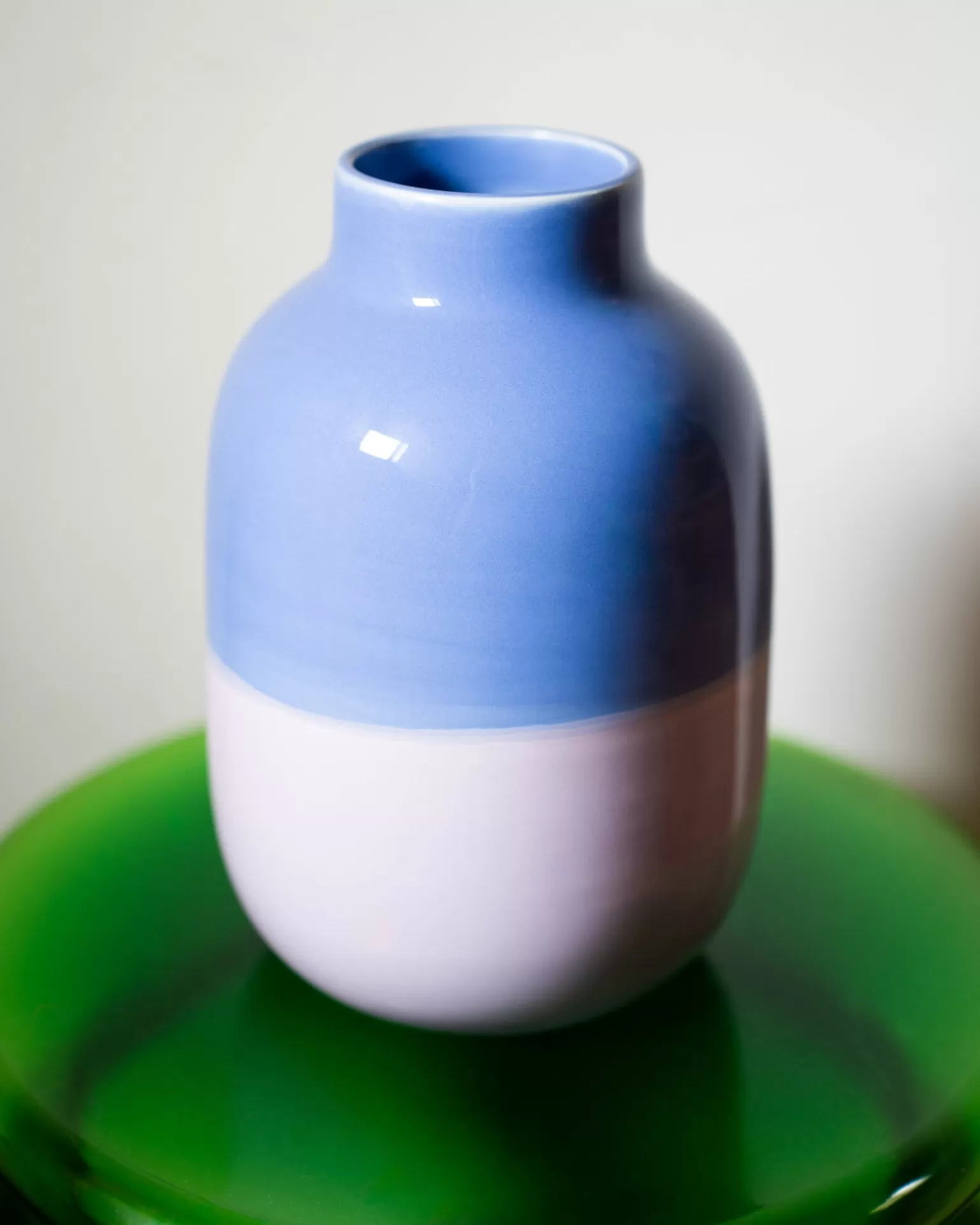 ¡Oferta especial! Jarrón decorativo Motel Miio Nuno tamaño L - combinación azul aciano y lila suave