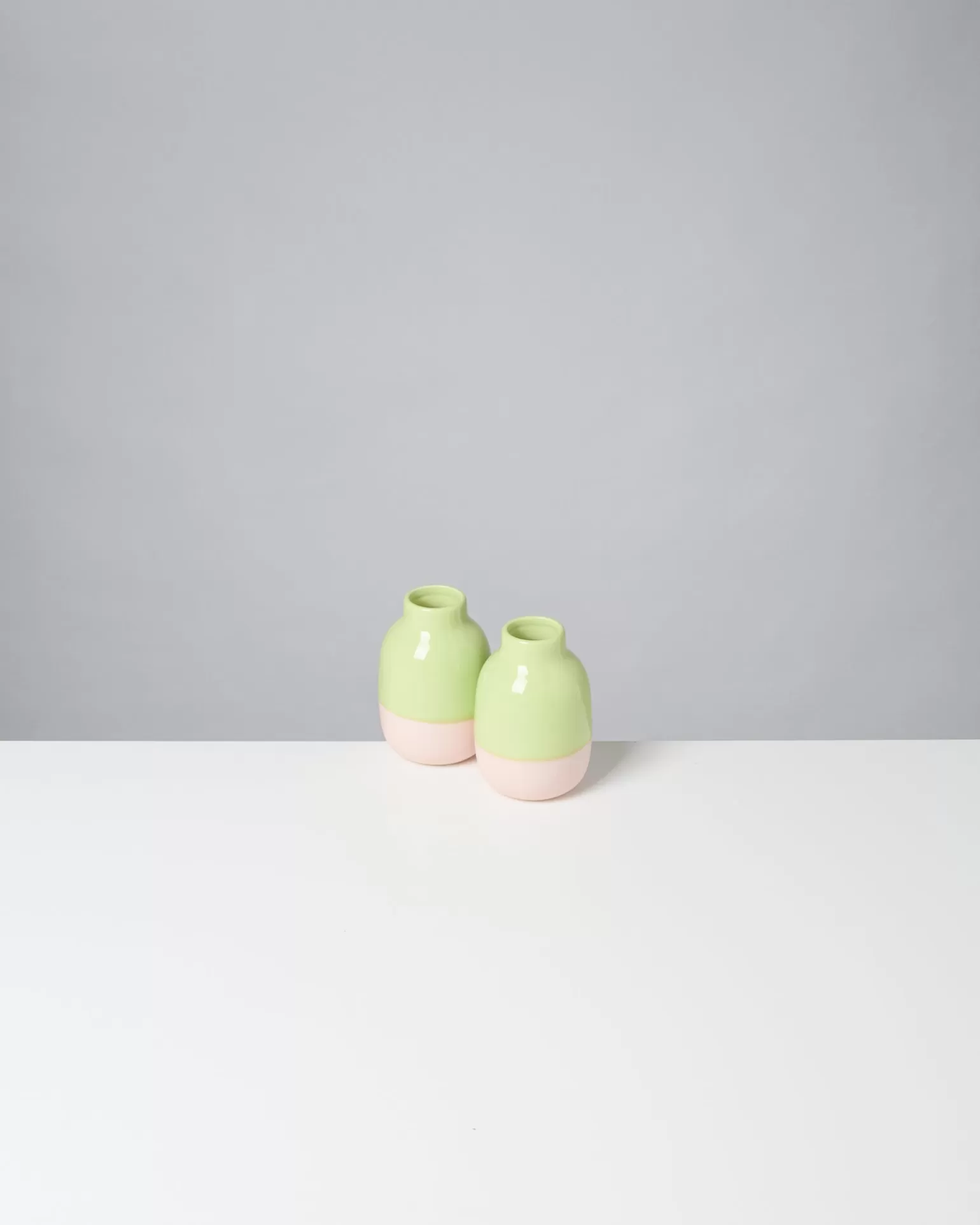 Jarrón Decorativo Miio Nuno Modelo S - Tono Lima Rosáceo para Ambientes Modernos