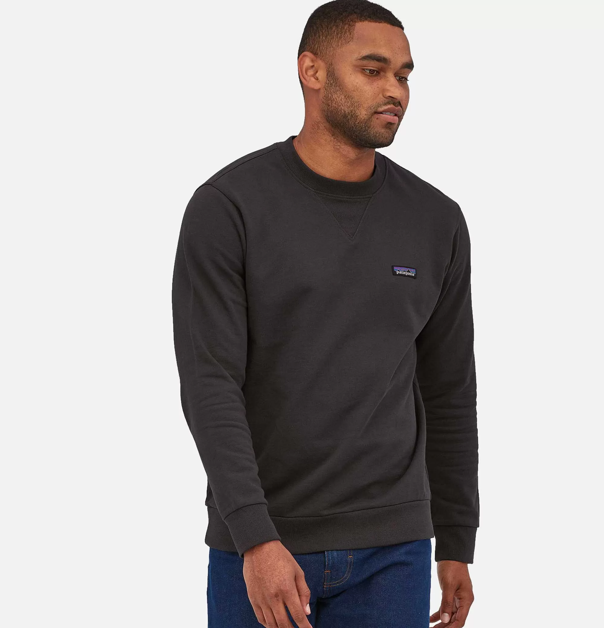 PATAGONIA - Suéter Regenerativo Cuello Redondo Negro Intenso | Sudaderas Premium con Tejidos Cálidos y Confort Óptimo