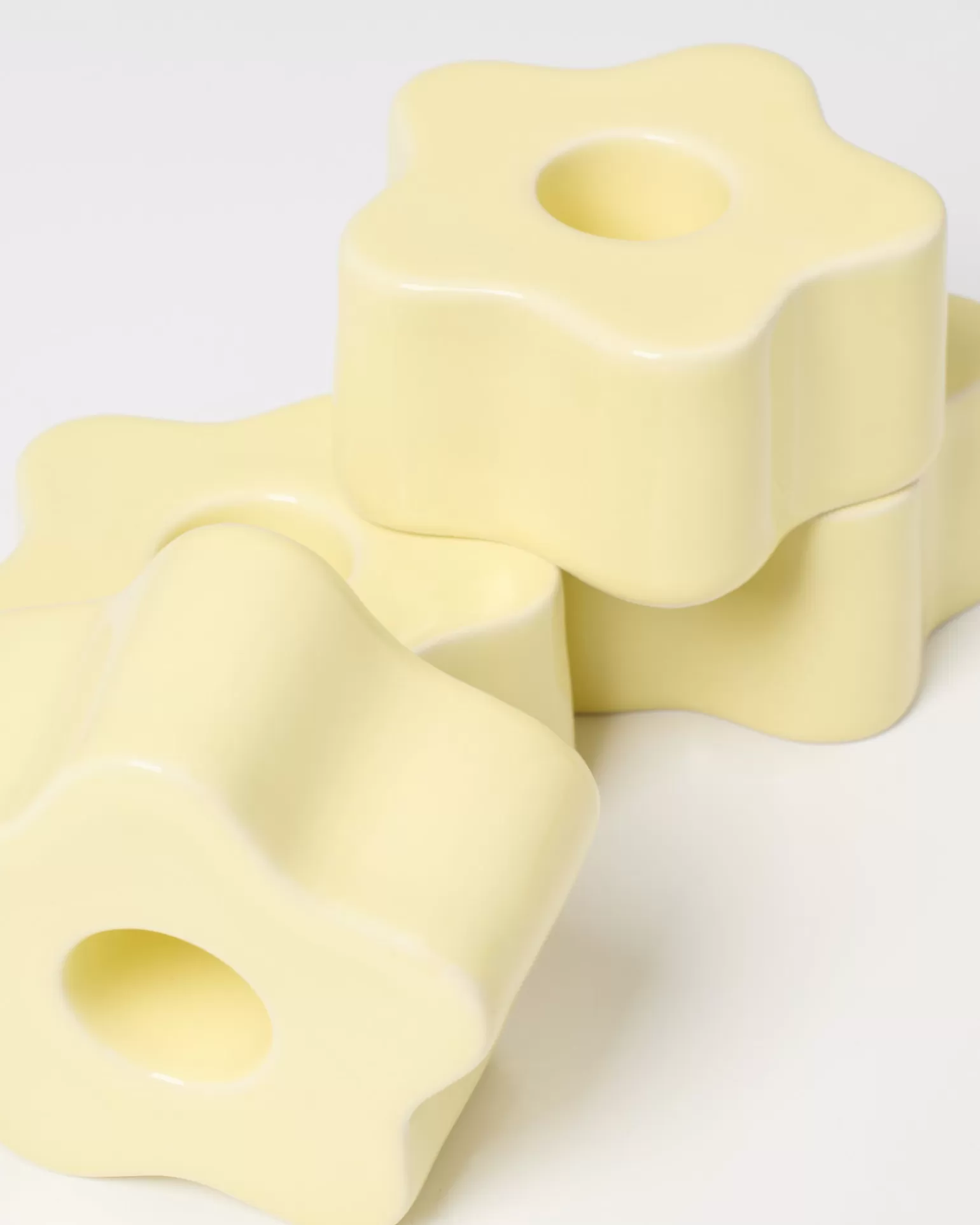 ¡Oferta Flash! Portavelas Motel a Miio Seia - Diseño moderno en tonos dorados, perfecto para decoración de interiores ¡Últimas unidades disponibles!
