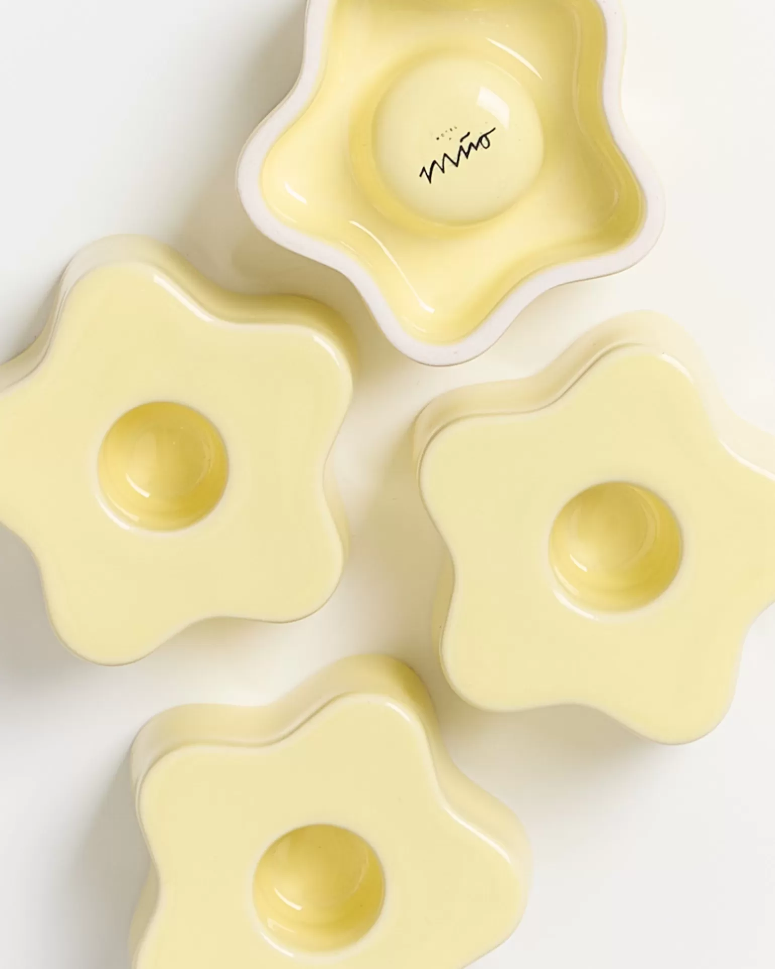 ¡Oferta Flash! Portavelas Motel a Miio Seia - Diseño moderno en tonos dorados, perfecto para decoración de interiores ¡Últimas unidades disponibles!