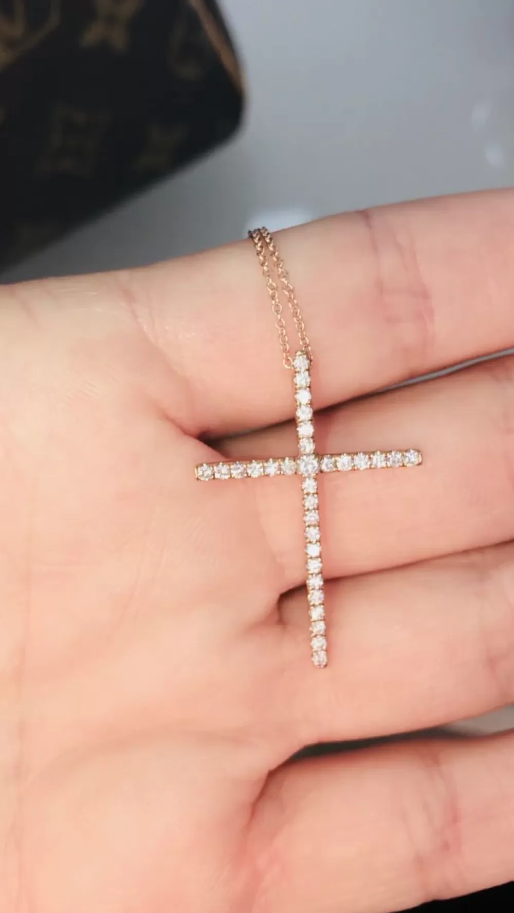 Collar Cruz de Diamantes Kate Alexandra - Diseño Exclusivo en 3 Tallas para Mujer