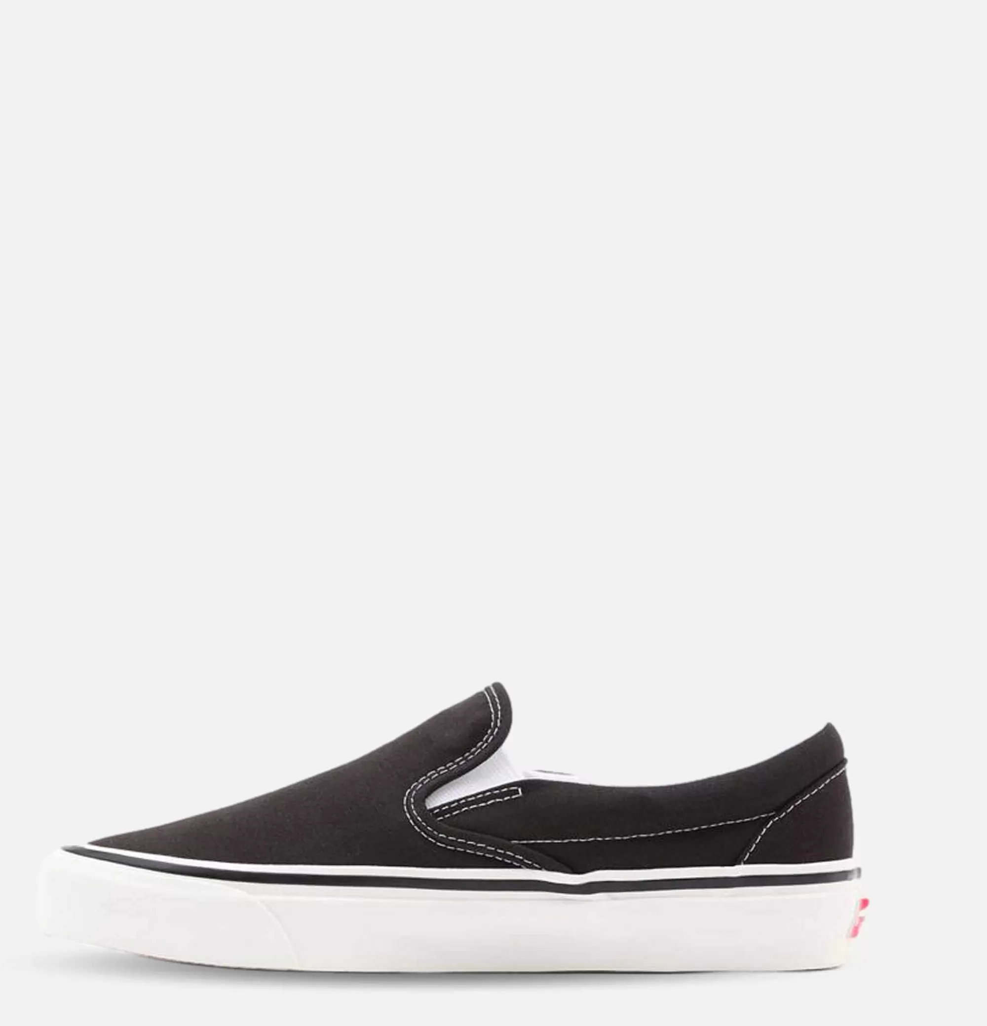 Zapatillas VANS Slip-On Edición Anaheim - Negro Clásico con Estilo Unisex para Mujer